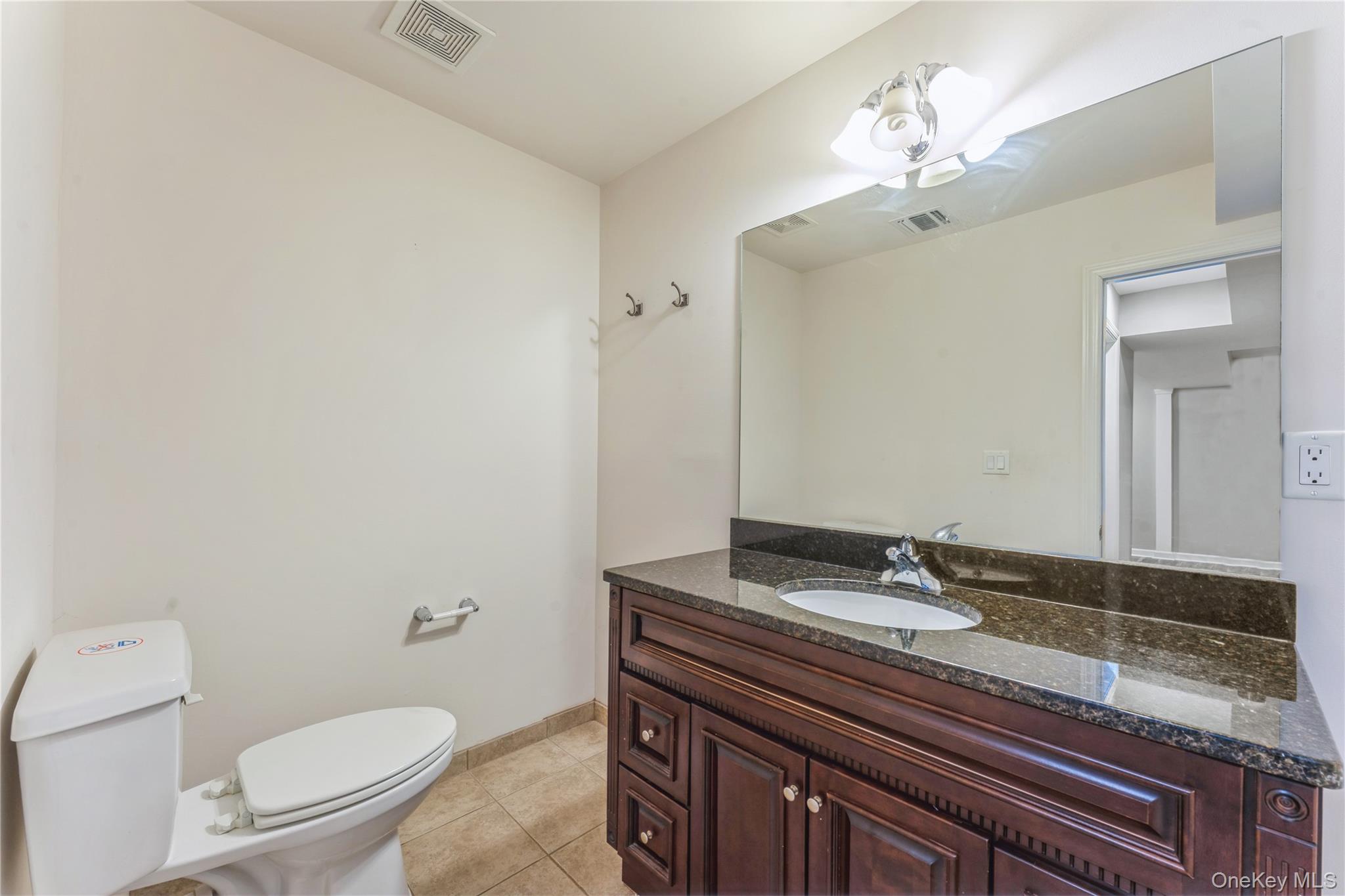 #15 photo, 448 Winter place, East Meadow , NY 11554