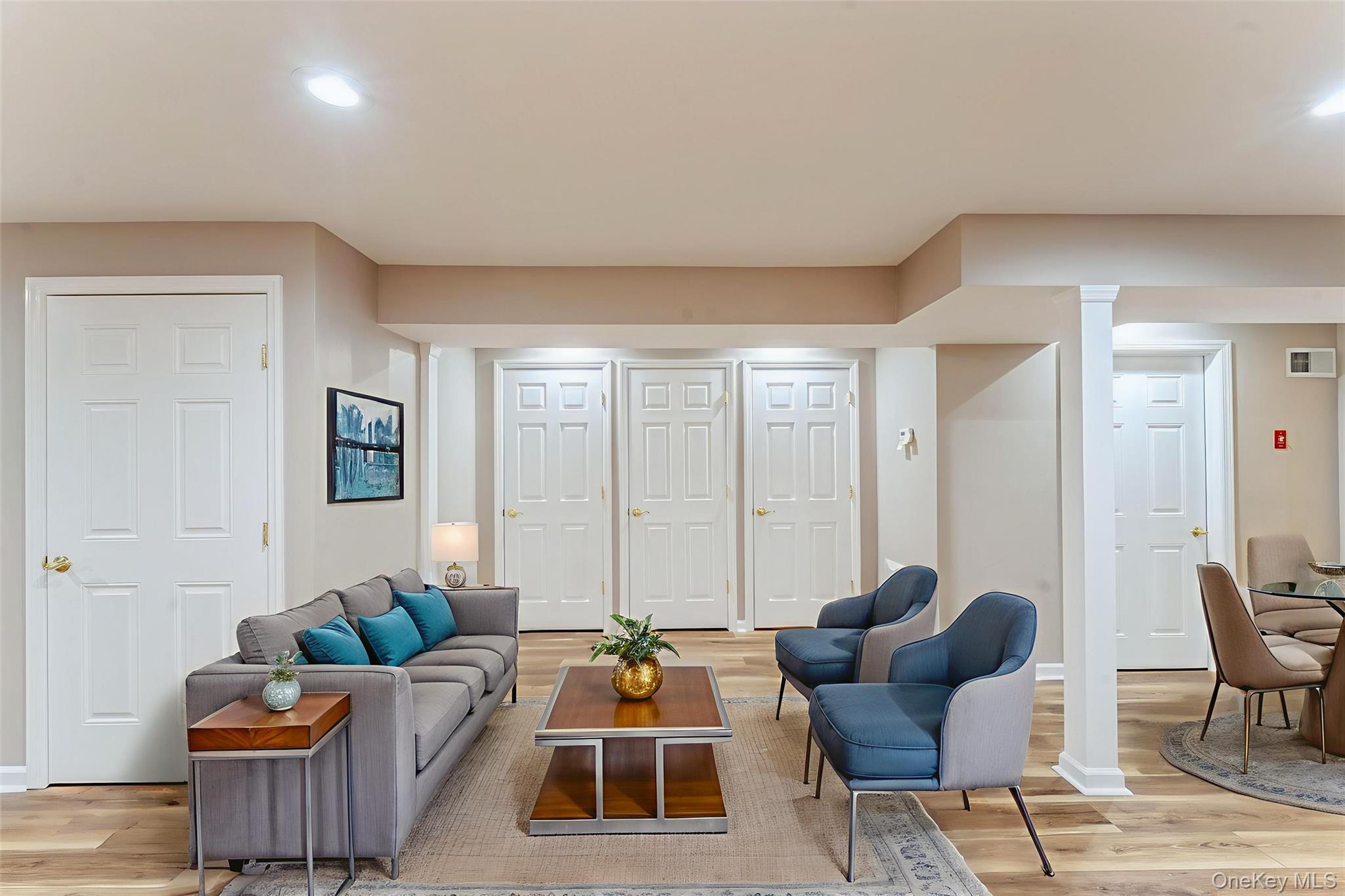 #17 photo, 448 Winter place, East Meadow , NY 11554