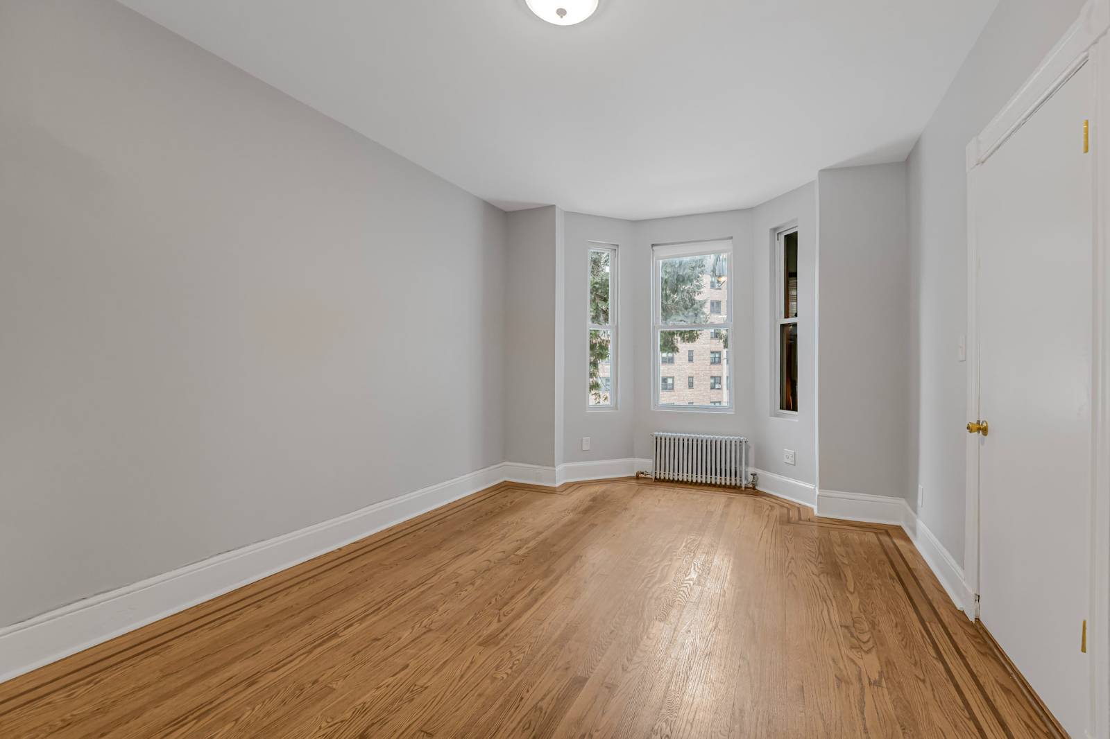 #8 photo, 95 Palisade Ave, Yonkers , NY 10701