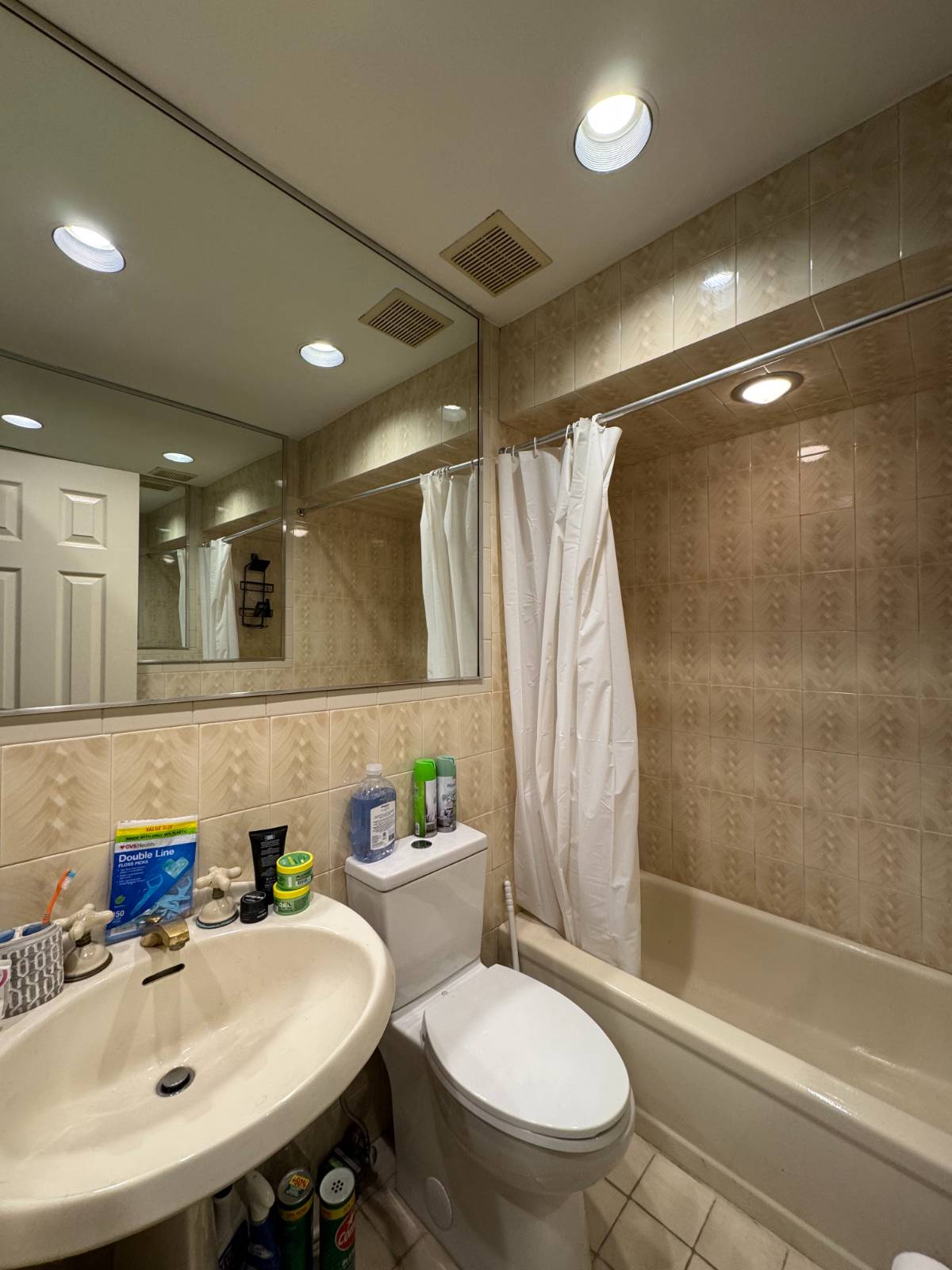 #10 photo, 2780 Rockaway Avenue, ناسو Oceanside , NY 11572