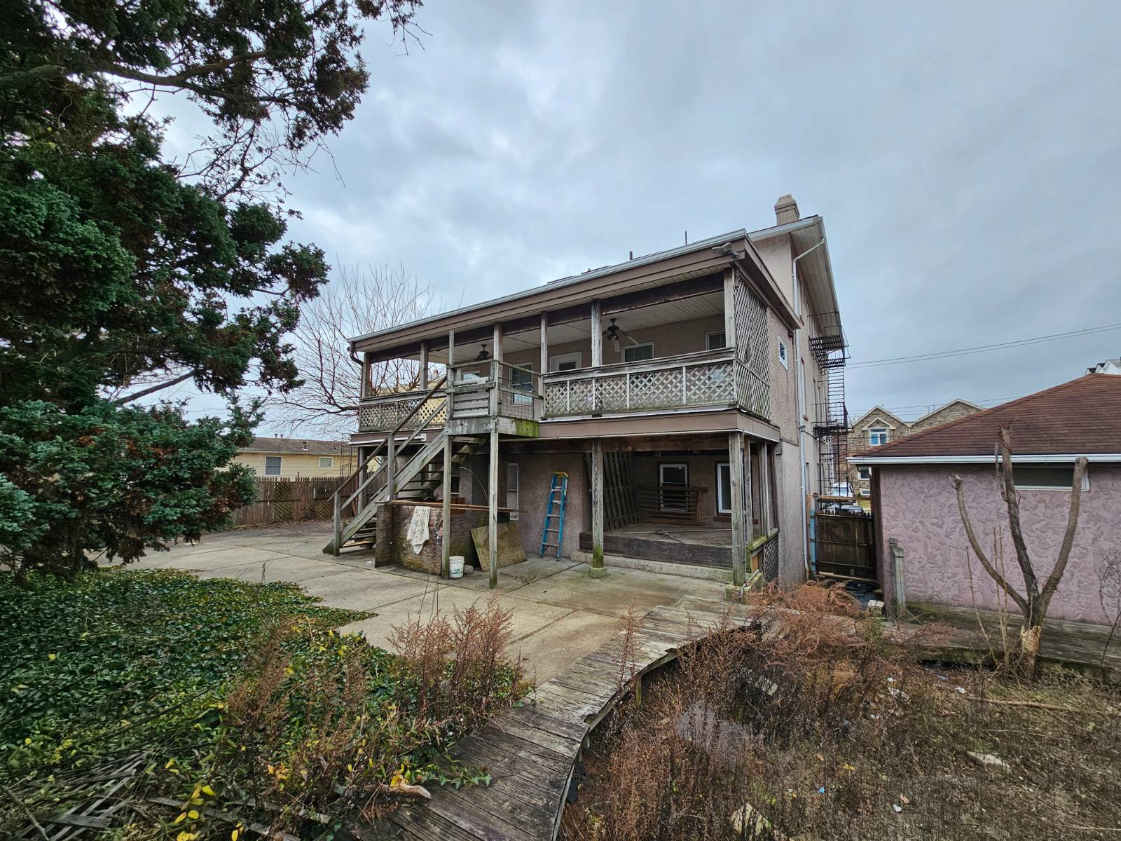 #8 photo, 233 Sand Lane, جزيرة ستاتن Staten Island , NY 10305