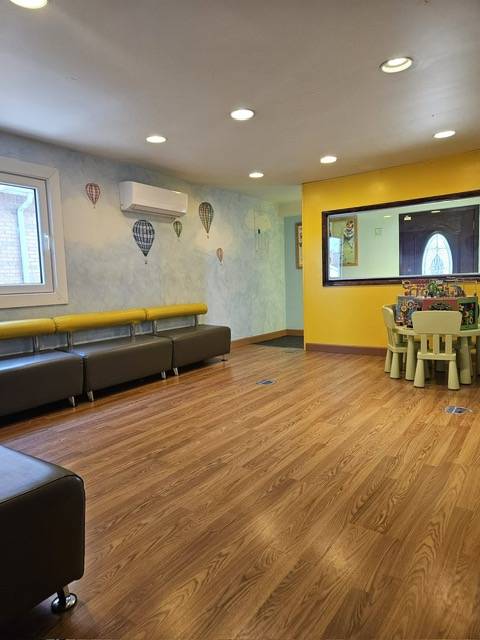 #2 photo, 3767 Richmond Ave, جزيرة ستاتن Staten Island , NY 10312