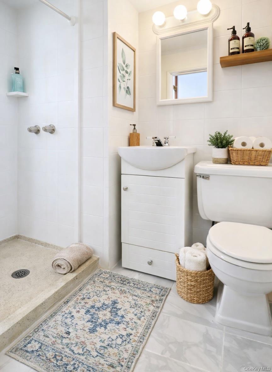 #18 photo, 36-16 23rd Avenue, Astoria , NY 11105