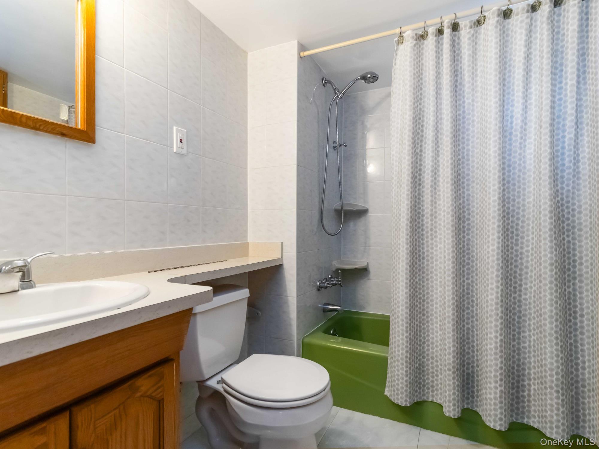 #9 photo, 36-16 23rd Avenue, Astoria , NY 11105