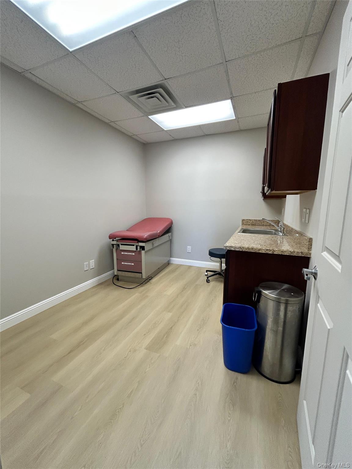 #8 photo, 55 2nd Avenue, Brentwood , NY 11717