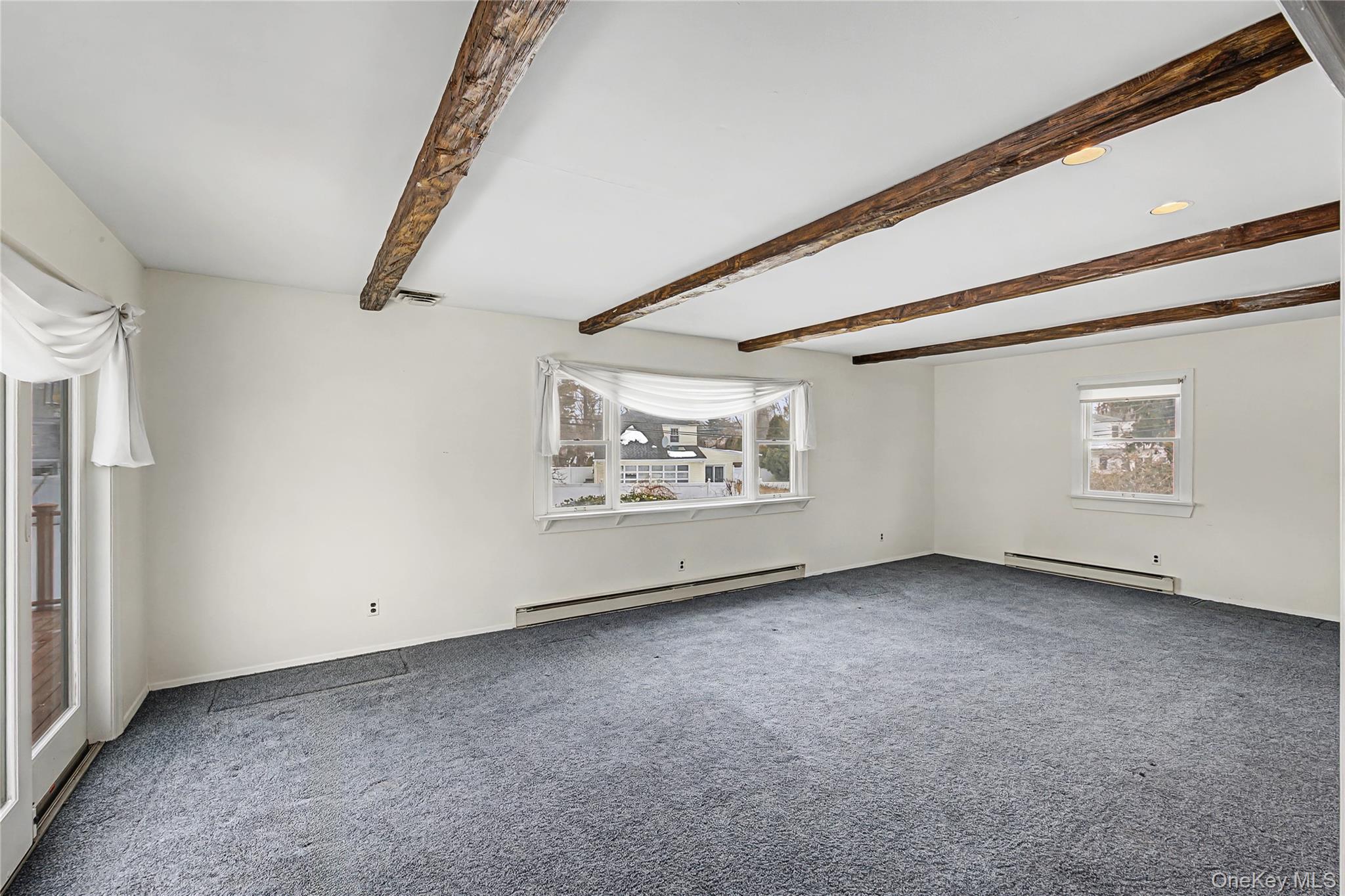 #14 photo, 26 Pinetree Lane, Roslyn Heights , NY 11577