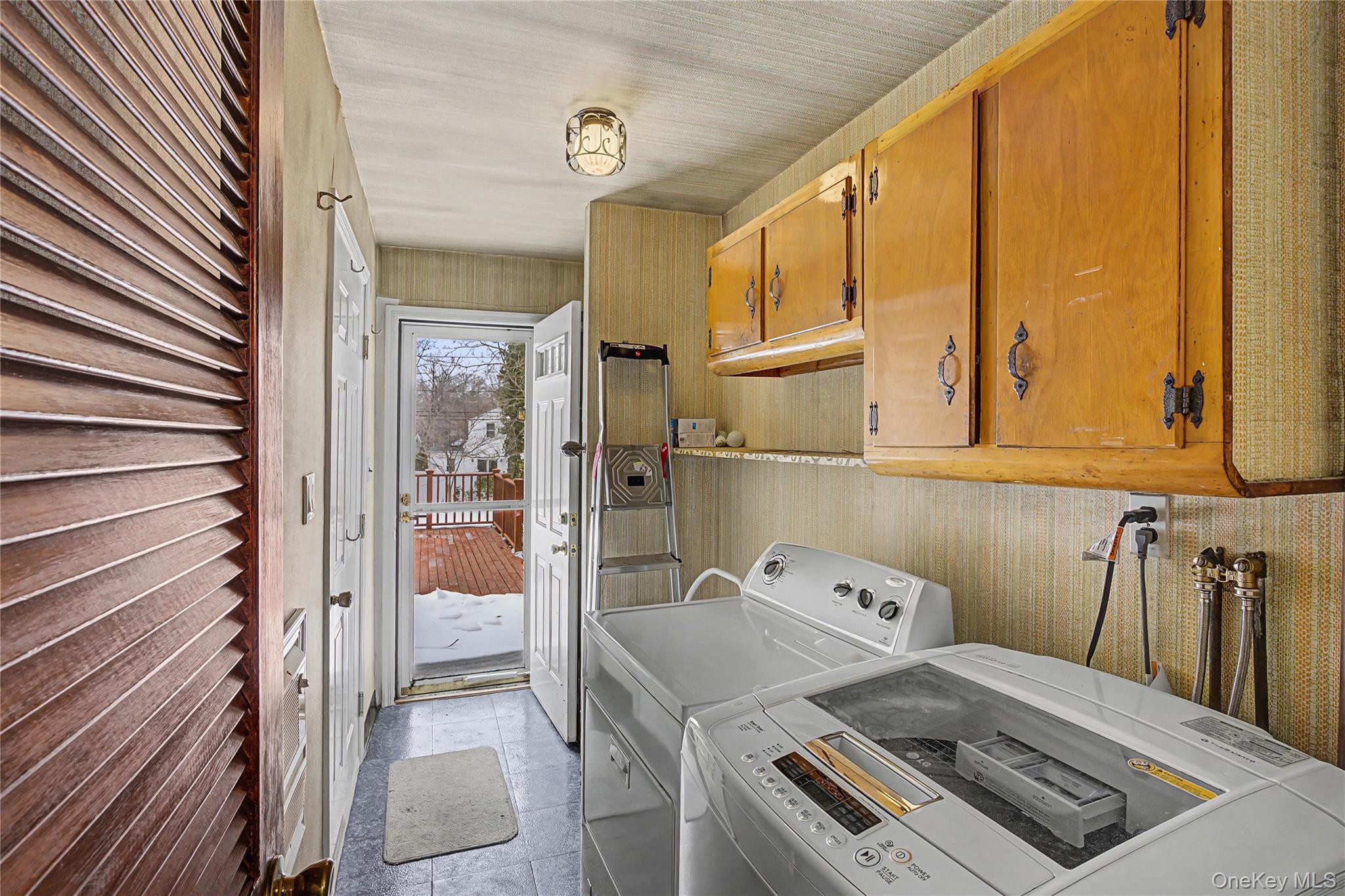 #17 photo, 26 Pinetree Lane, Roslyn Heights , NY 11577