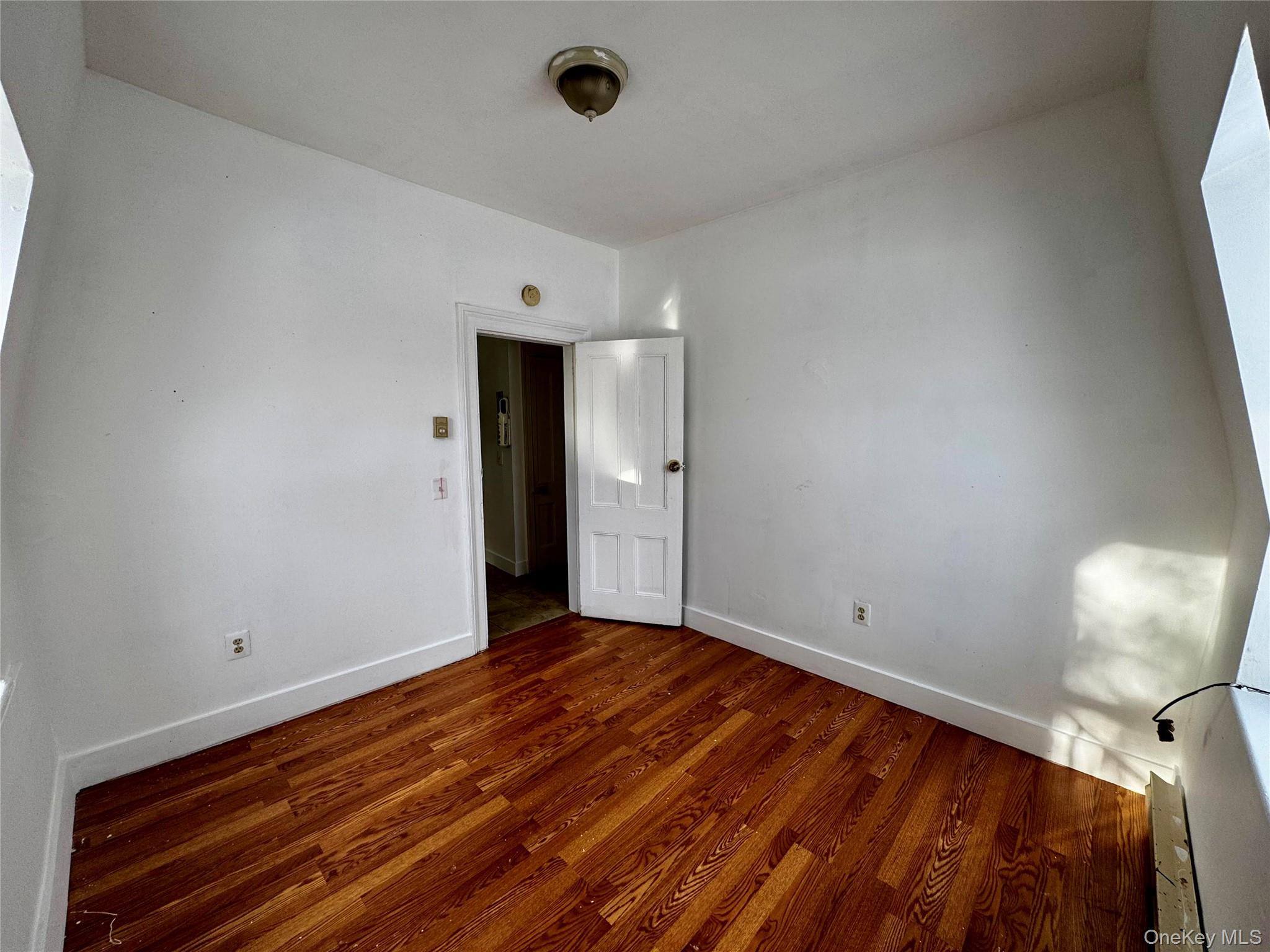 #5 photo, 9 Grand Street, Poughkeepsie , NY 12601