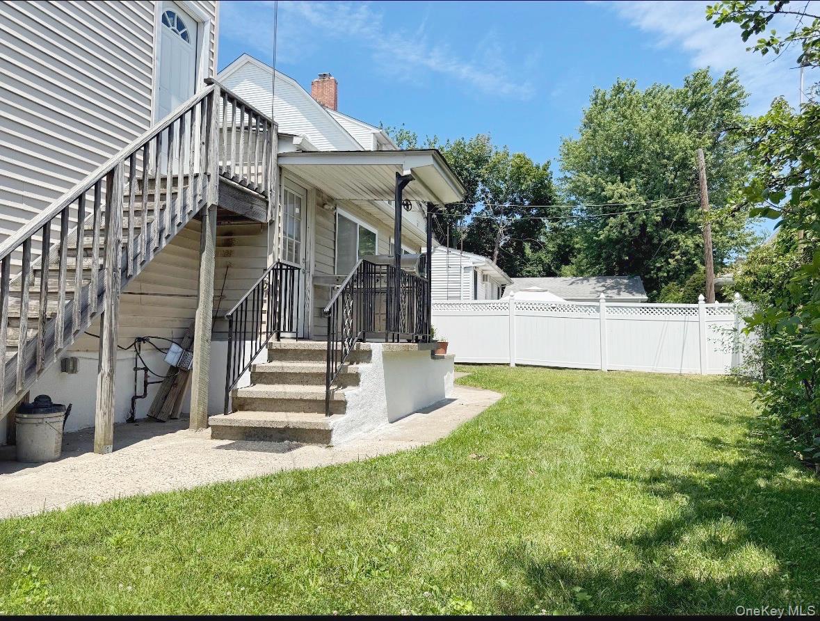 #14 photo, 4 aka 16 Amackassin Terrace, Yonkers , NY 10703