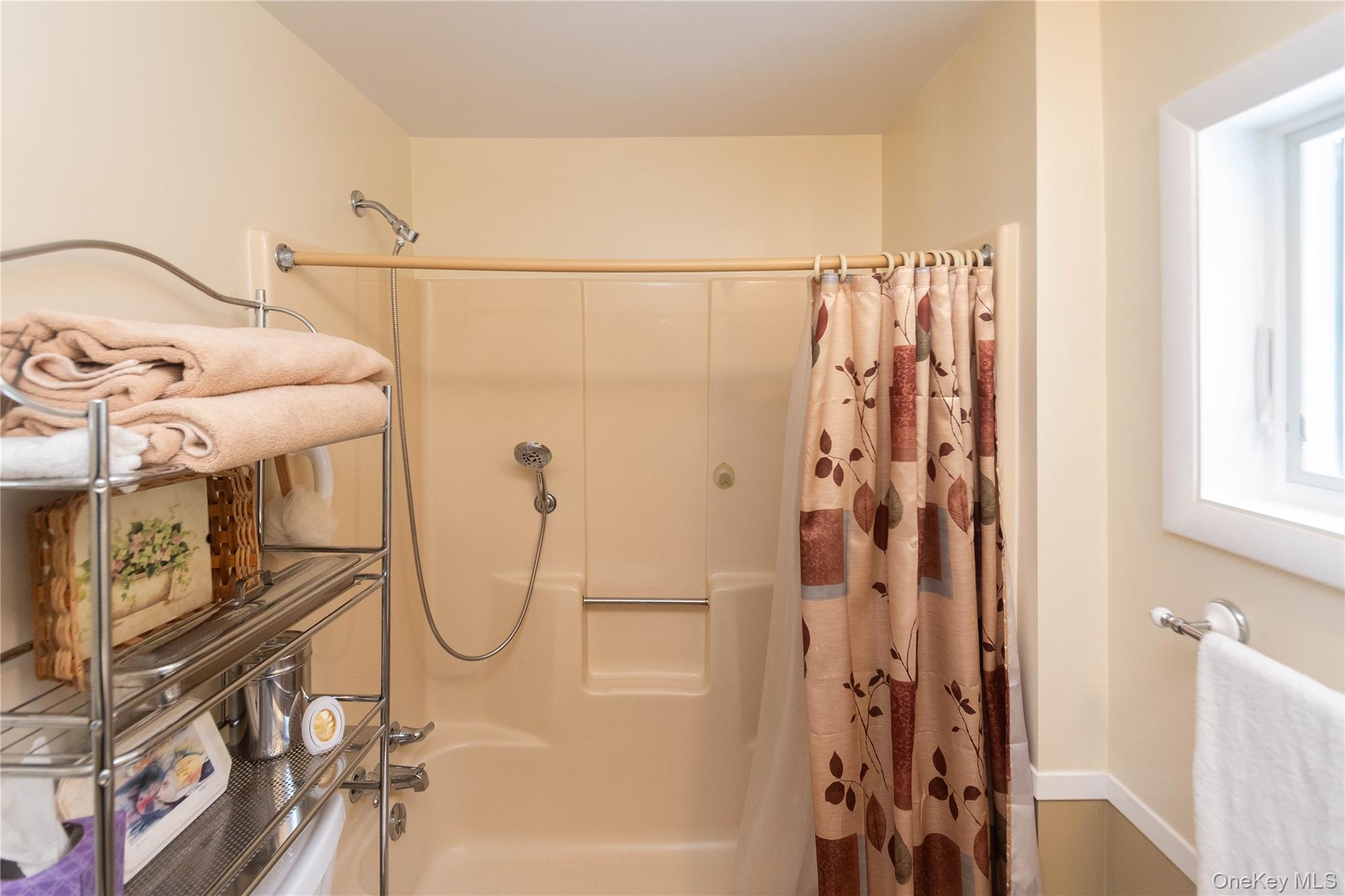 #17 photo, 74 Hidden Brook Drive, 纽约州 Hyde Park , NY 12538