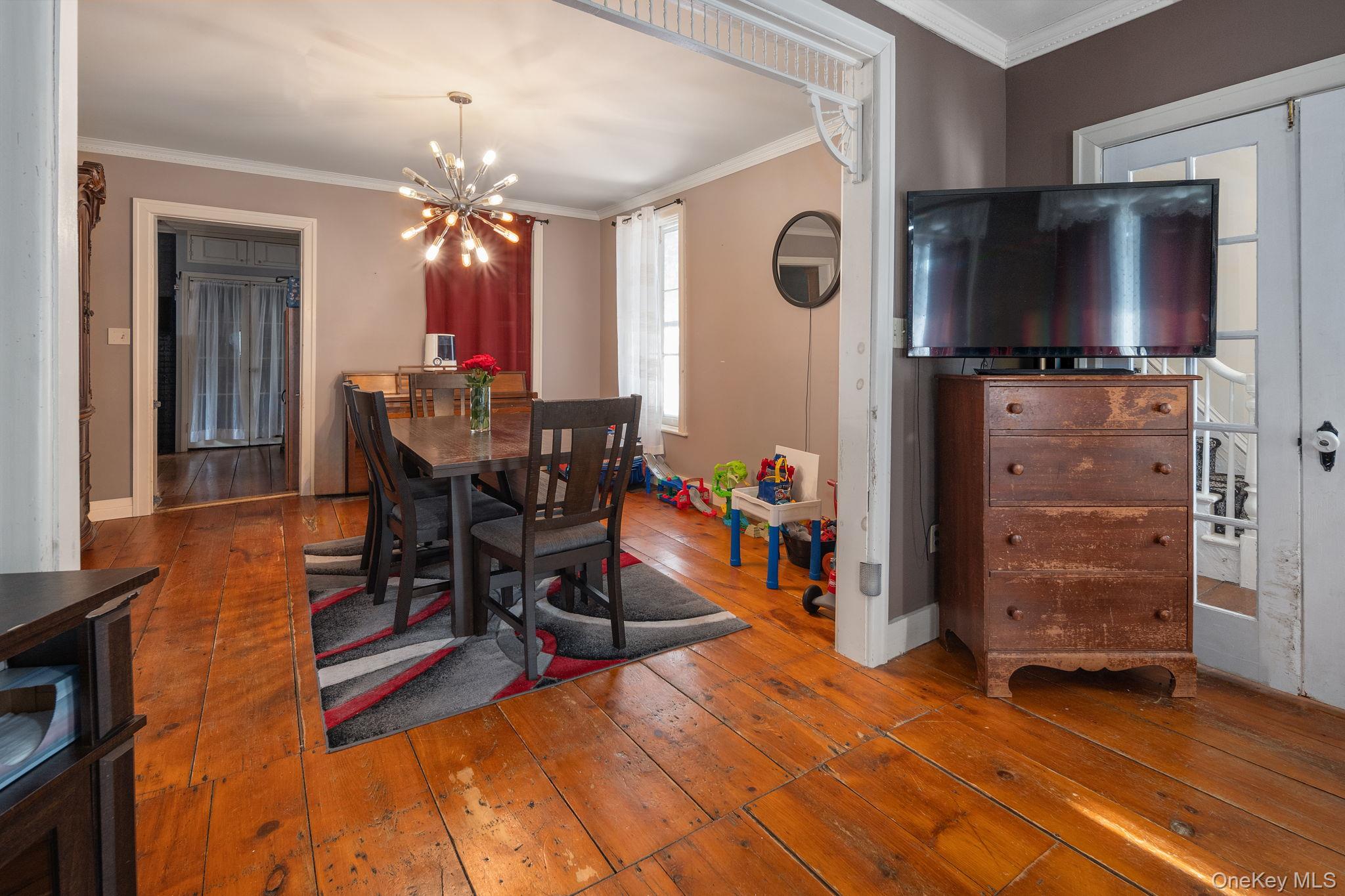 #9 photo, 110 Fair Street, Call Listing Agent , NY 12157