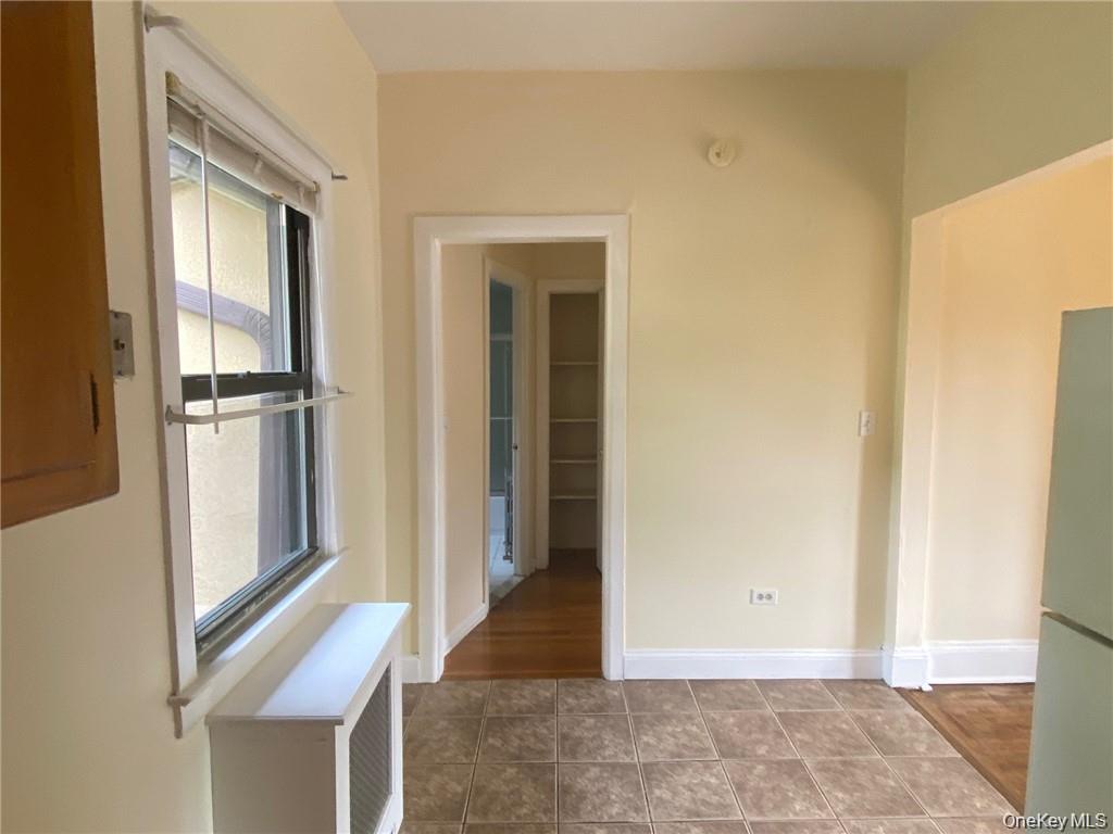 #5 photo, 176 Colonial Parkway, Yonkers , NY 10710