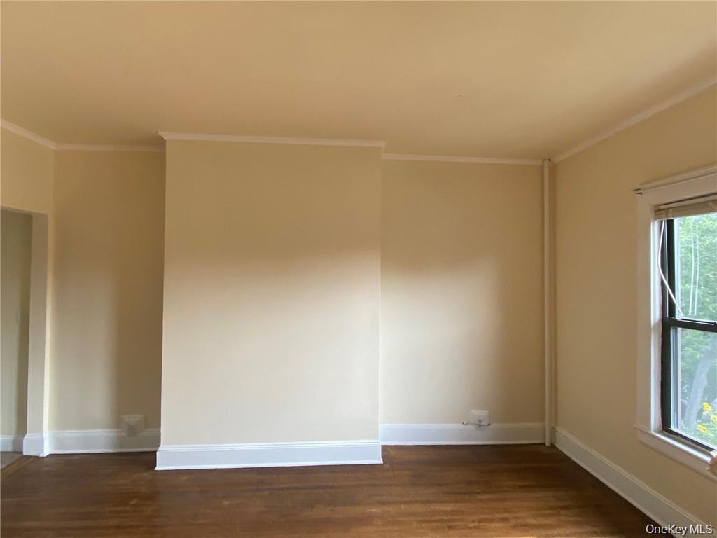 #9 photo, 176 Colonial Parkway, Yonkers , NY 10710