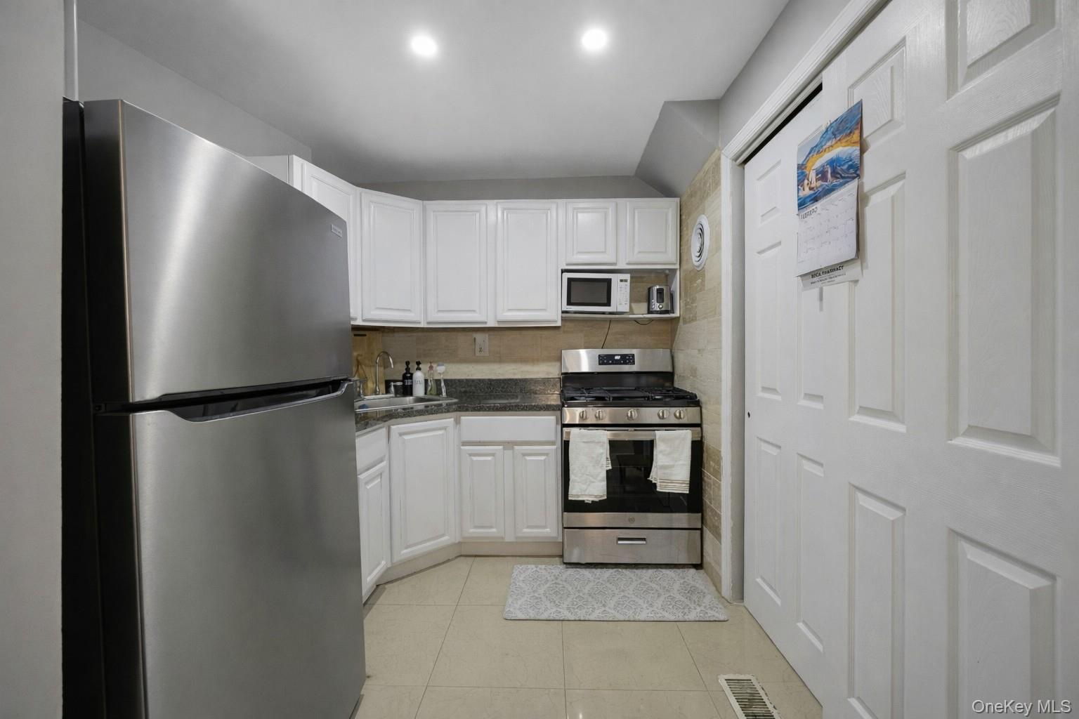 #8 photo, 920 Union Avenue, ब्रोंक्स Bronx , NY 10459