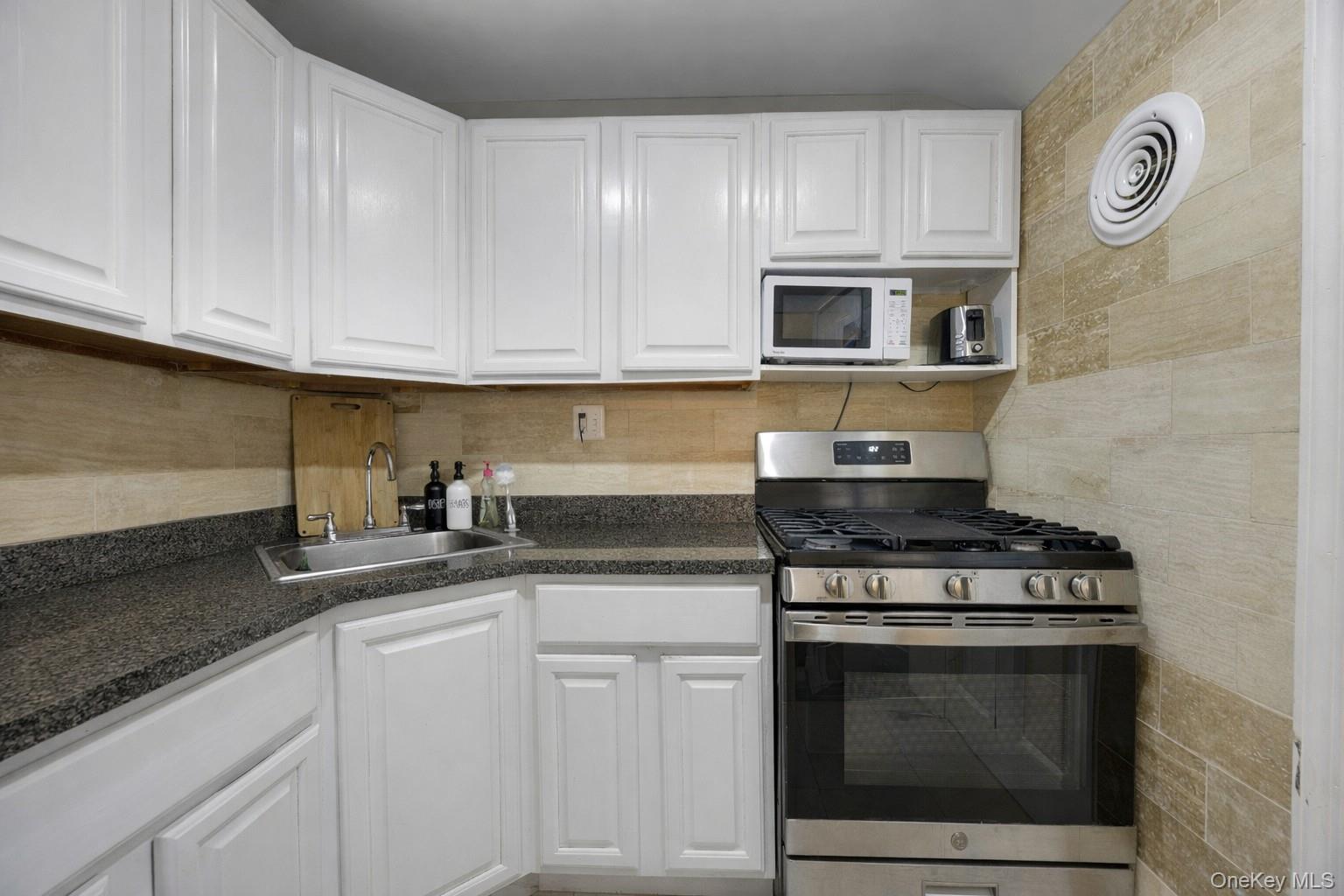 #9 photo, 920 Union Avenue, ब्रोंक्स Bronx , NY 10459