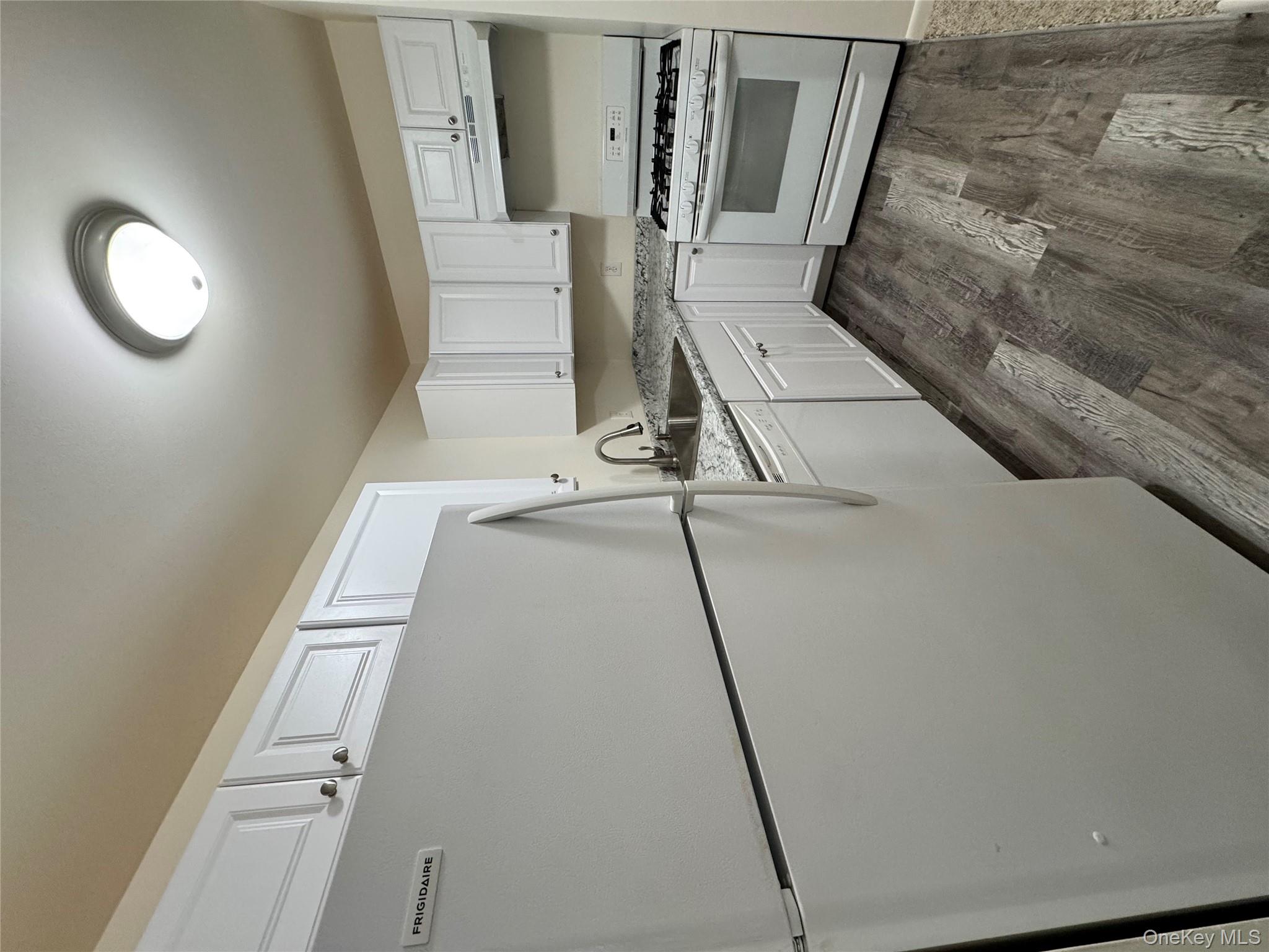 #5 photo, 15 Fern Court, Fishkill , NY 12524