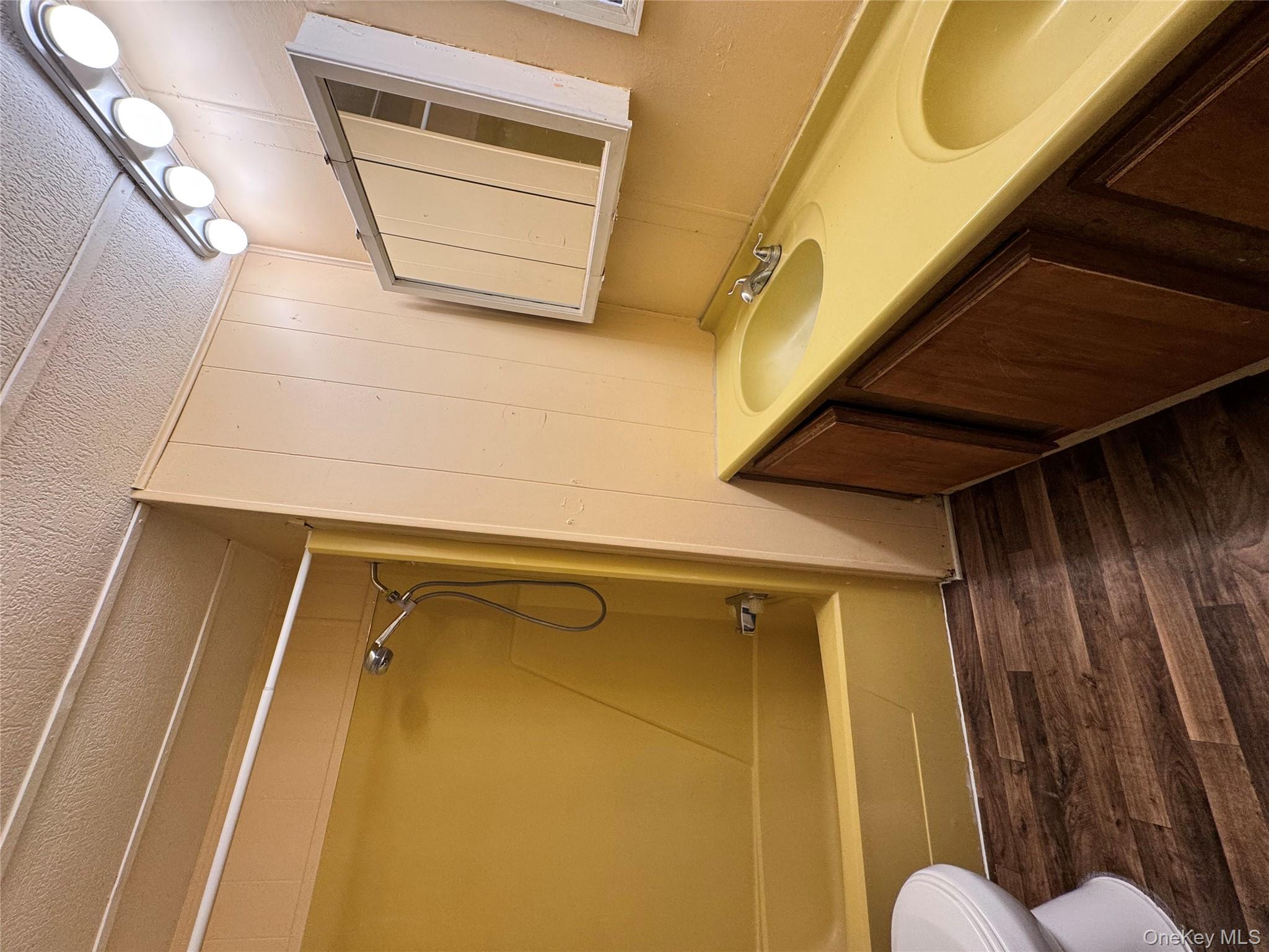 #7 photo, 19 Griffin Lane, Hopewell Junction , NY 12533