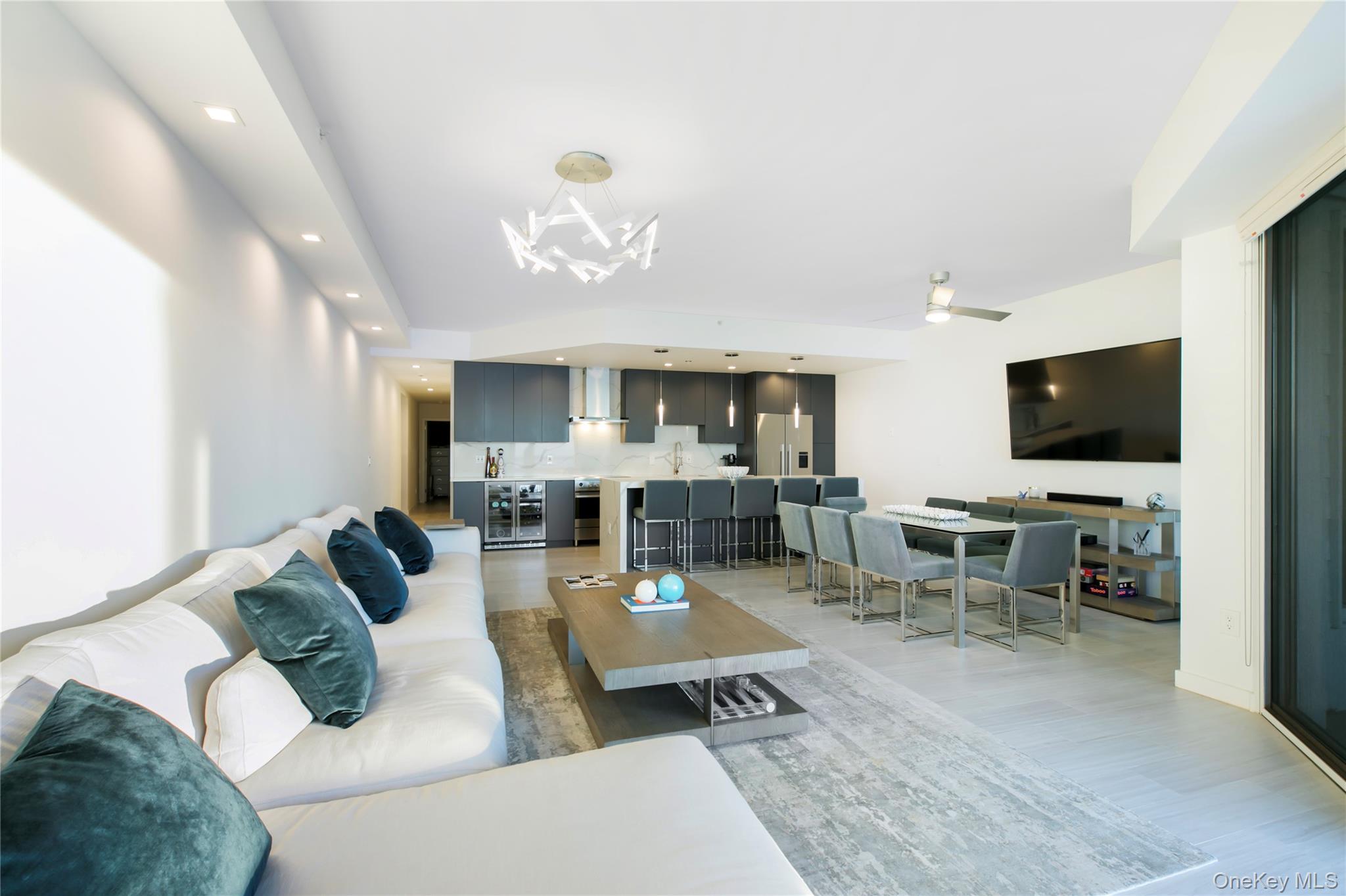 #5 photo, 260 Dune, سوفولك Westhampton Beach , NY 11978