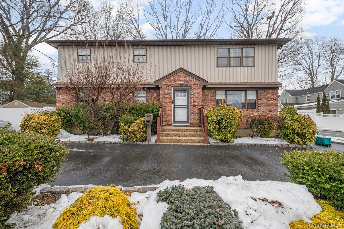 #1 photo, 758 Stewart Avenue, Bethpage , NY 11714