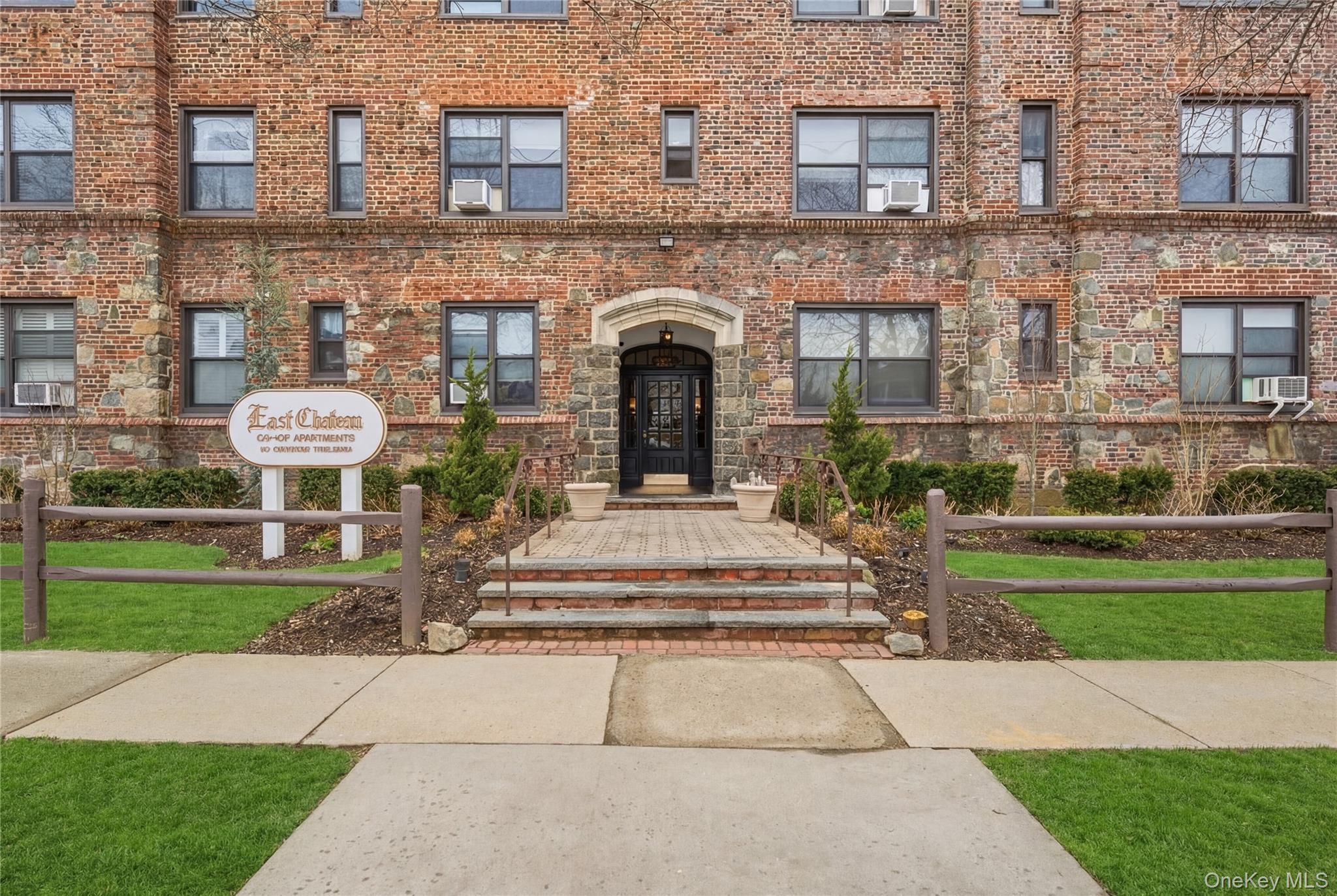 #1 photo, 141 Woodmere Blvd, Woodmere , NY 11598