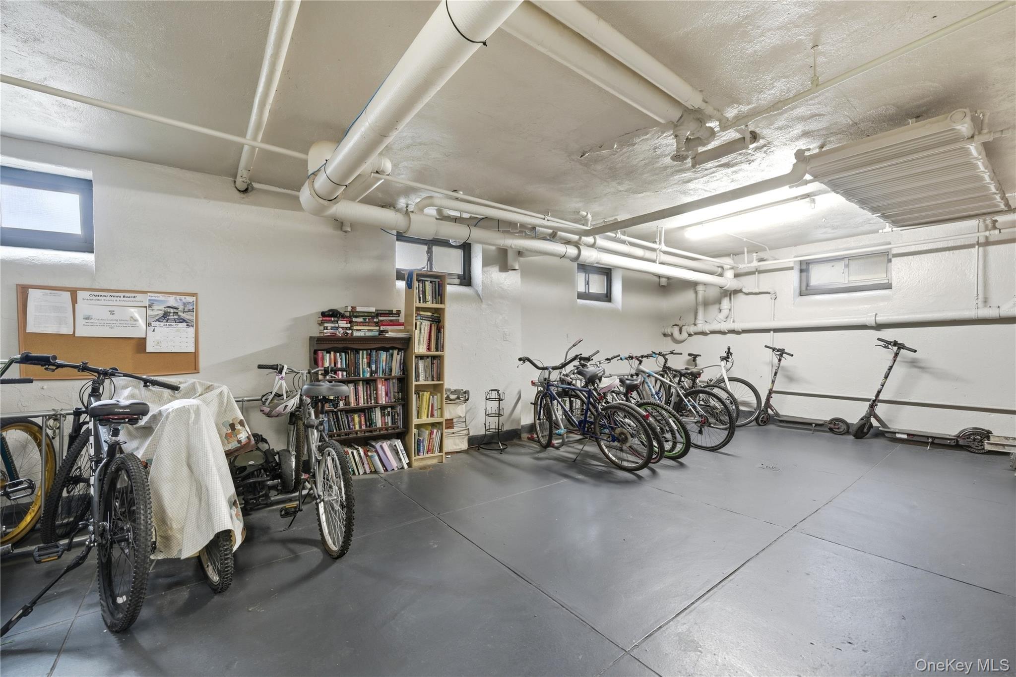 #11 photo, 141 Woodmere Blvd, Woodmere , NY 11598