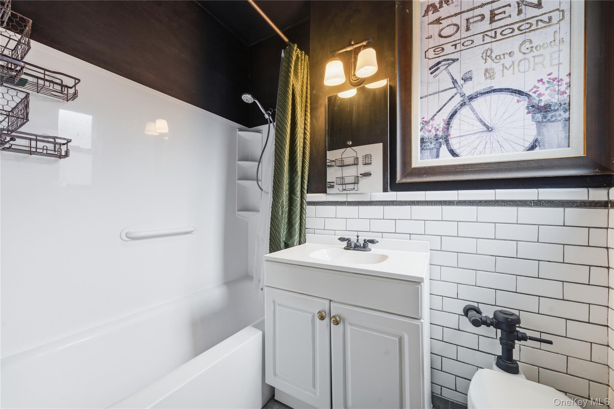 #9 photo, 141 Woodmere Blvd, Woodmere , NY 11598