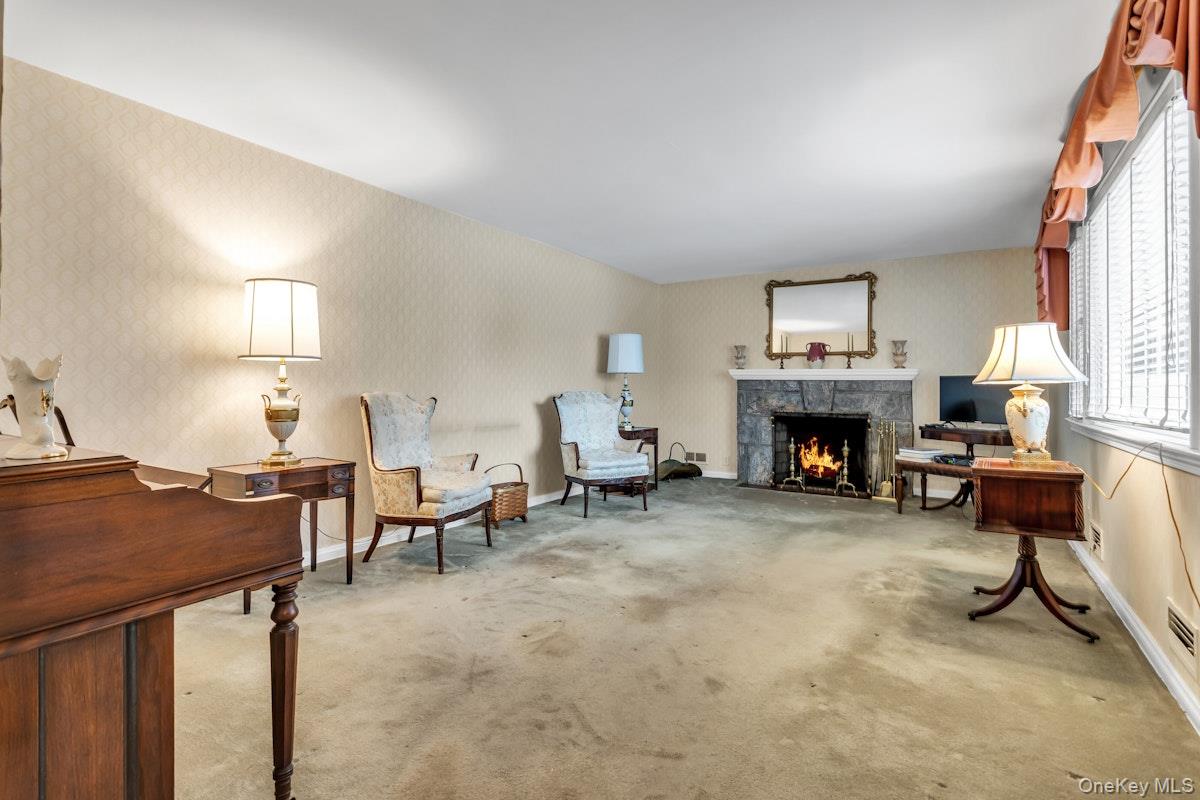 #6 photo, 409 Titus Way, 長島 East Williston , NY 11596