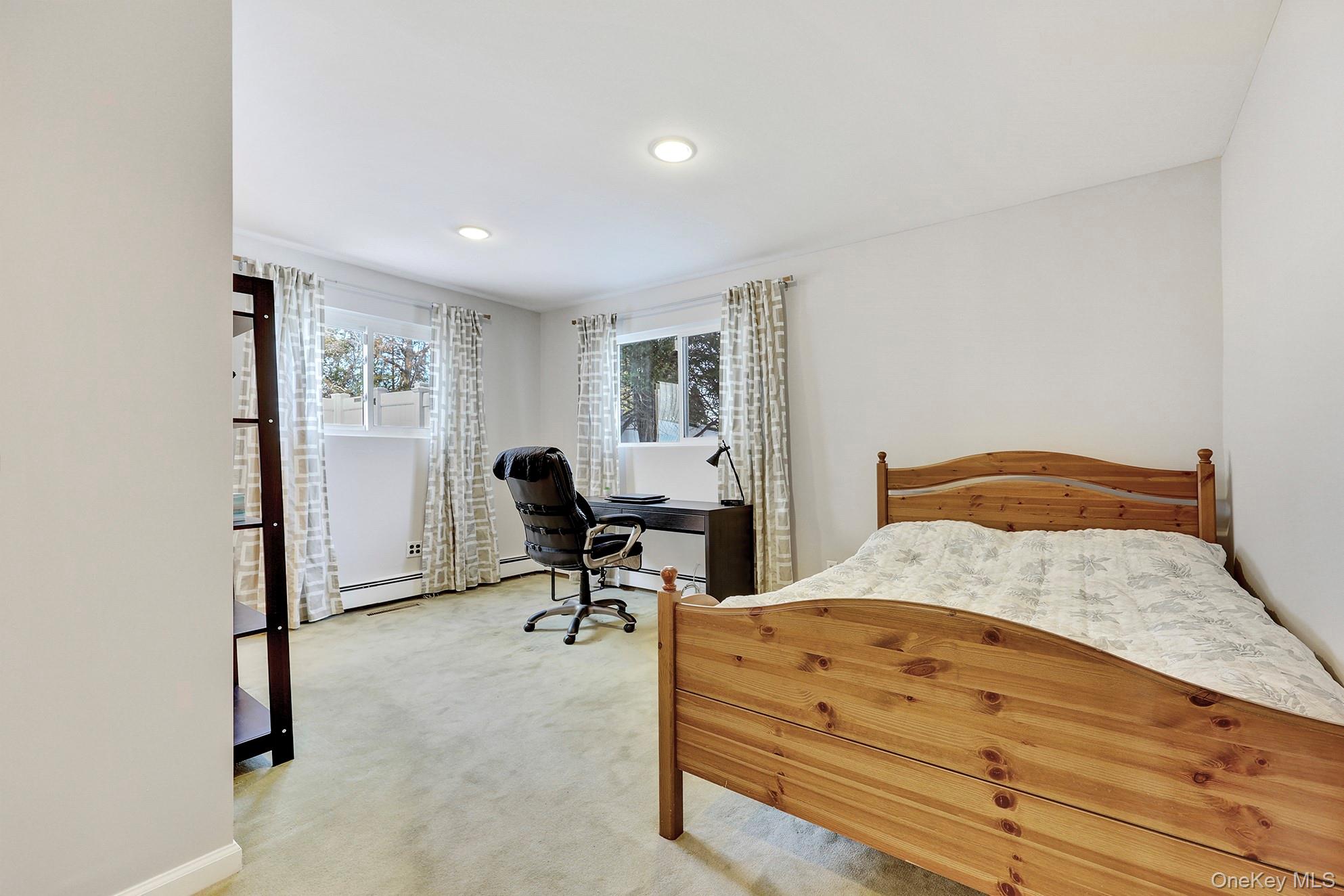 #5 photo, 15 Lafayette Drive, ناسو Woodmere , NY 11598