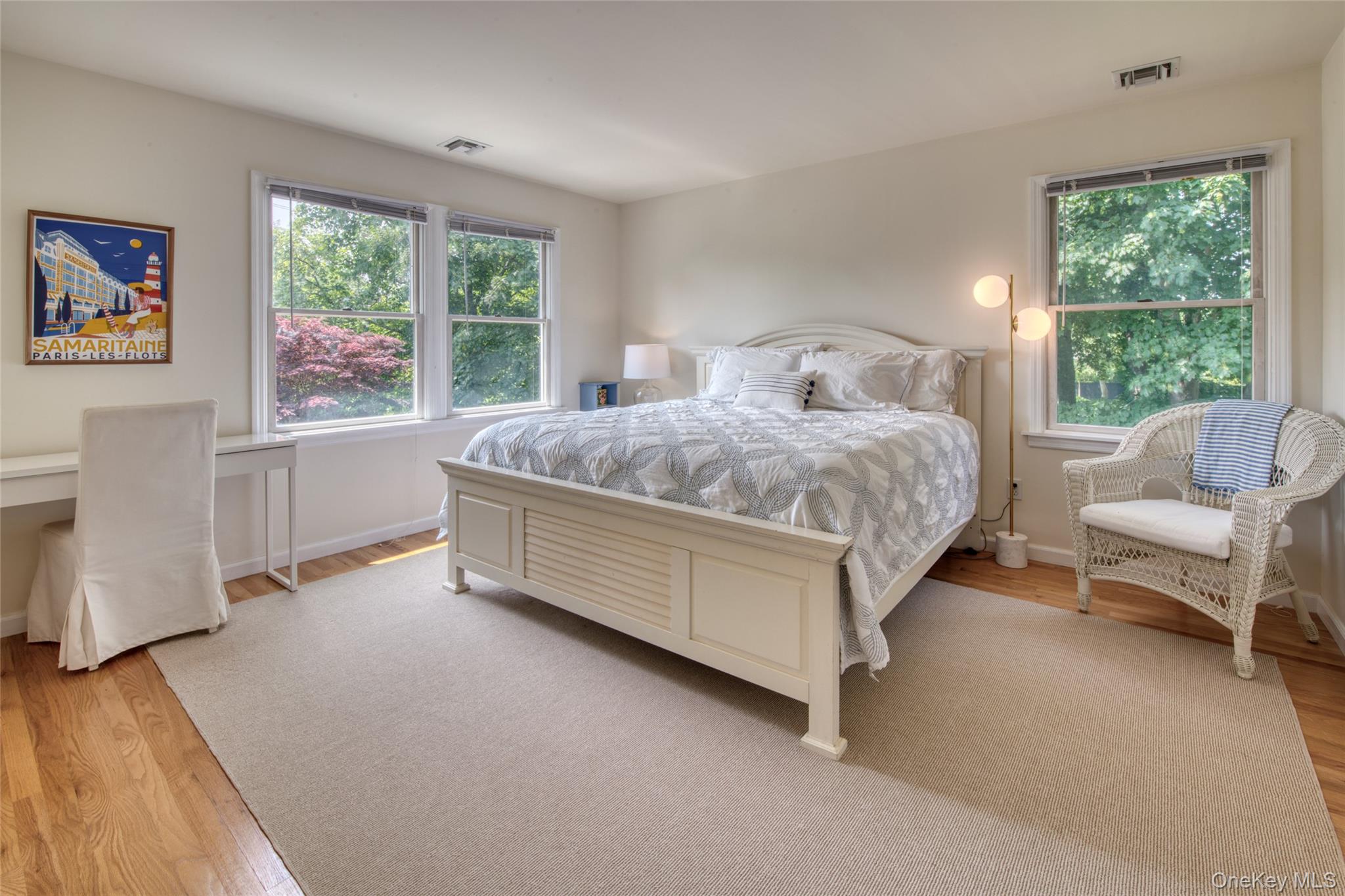 #10 photo, 39595 Main Road, سوفولك Orient , NY 11957