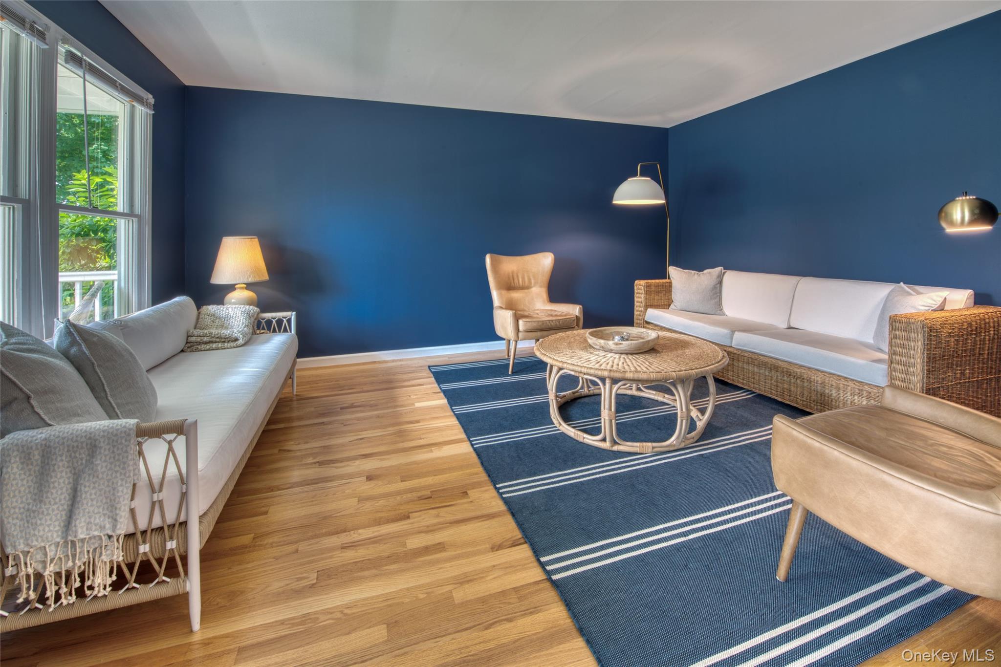 #4 photo, 39595 Main Road, سوفولك Orient , NY 11957