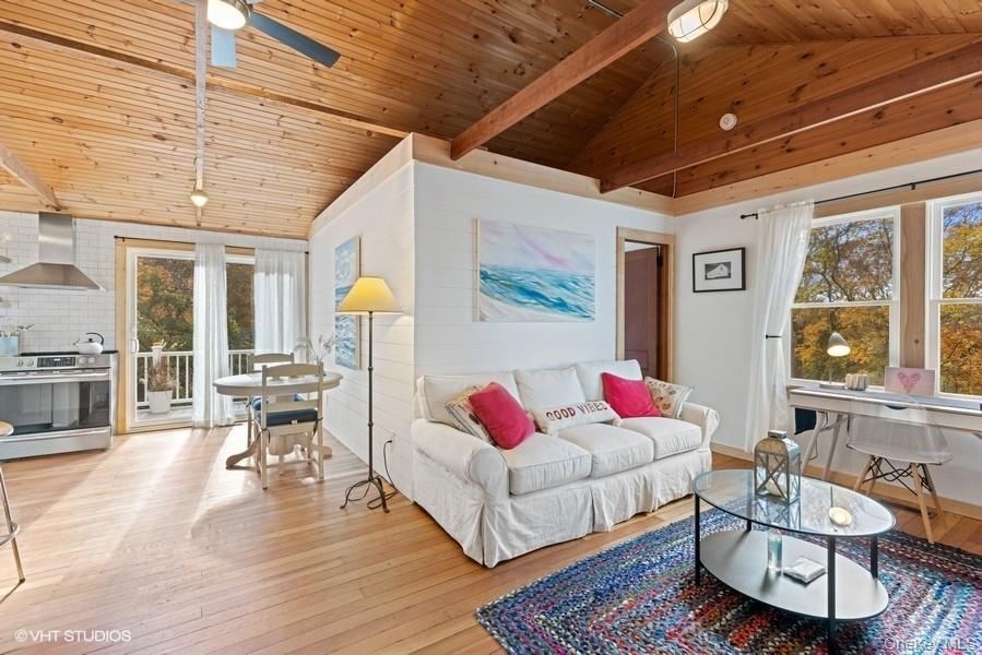 #14 photo, 24 Cliff Way, Baiting Hollow , NY 11933