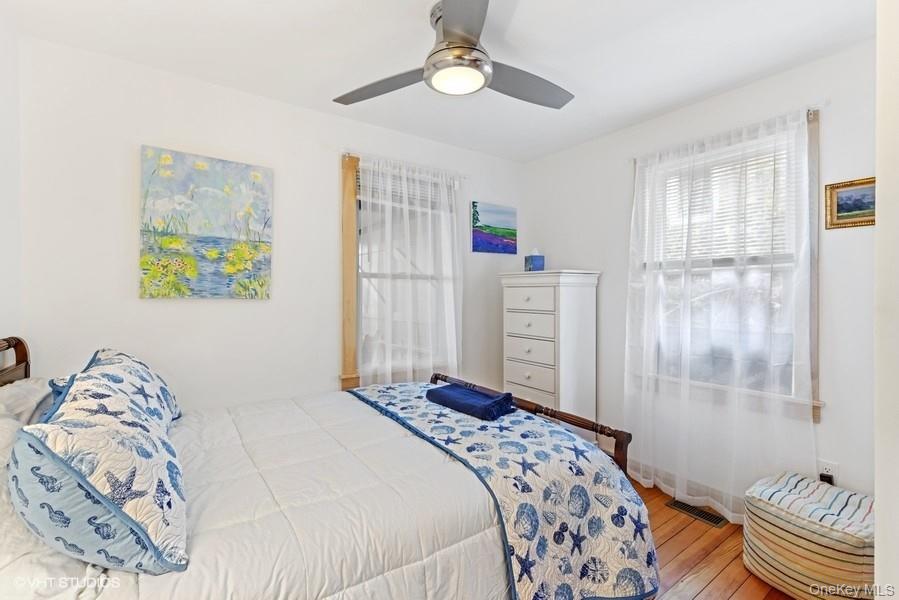 #17 photo, 24 Cliff Way, Baiting Hollow , NY 11933