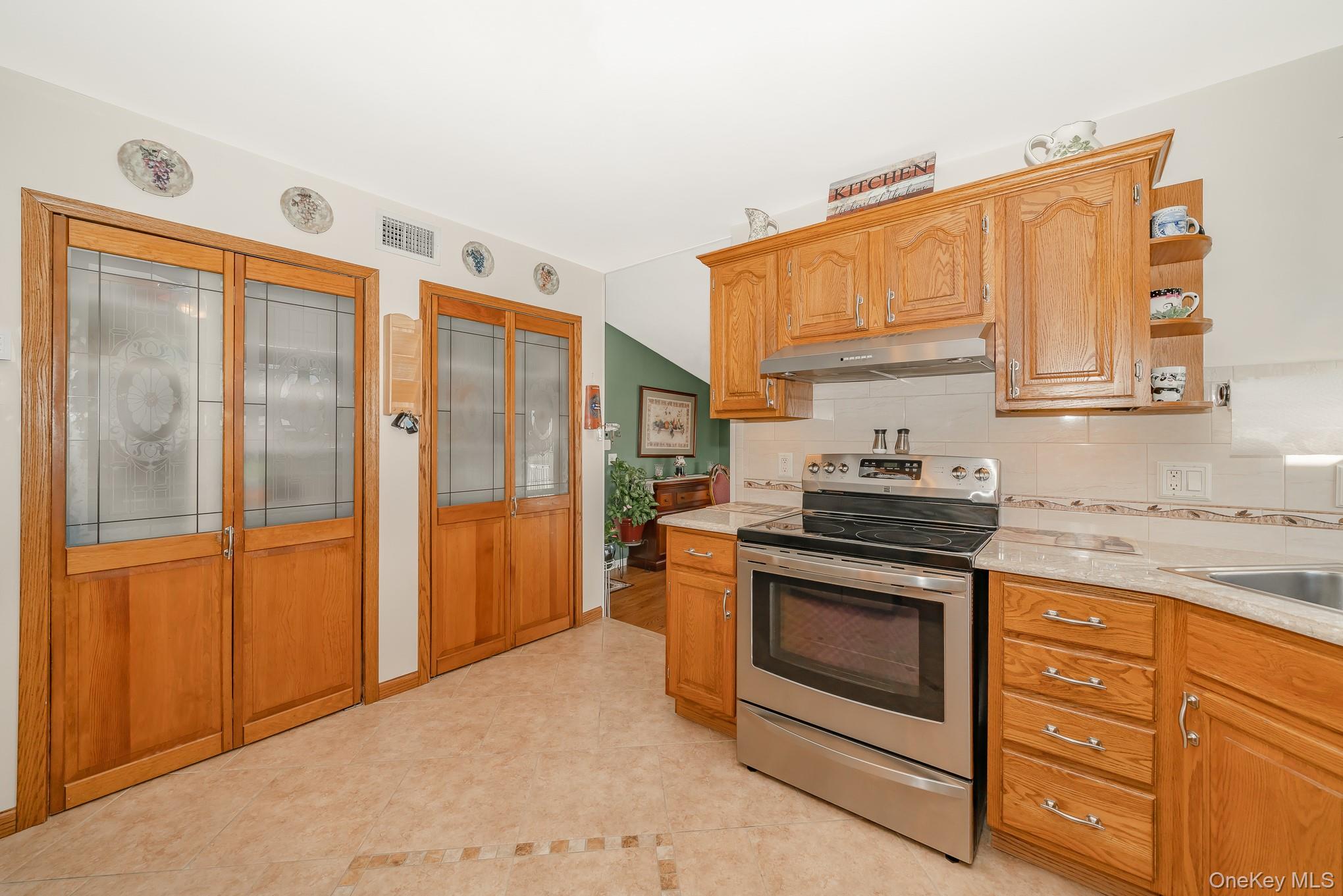 #13 photo, 2907 Rhode Island Avenue, Medford , NY 11763