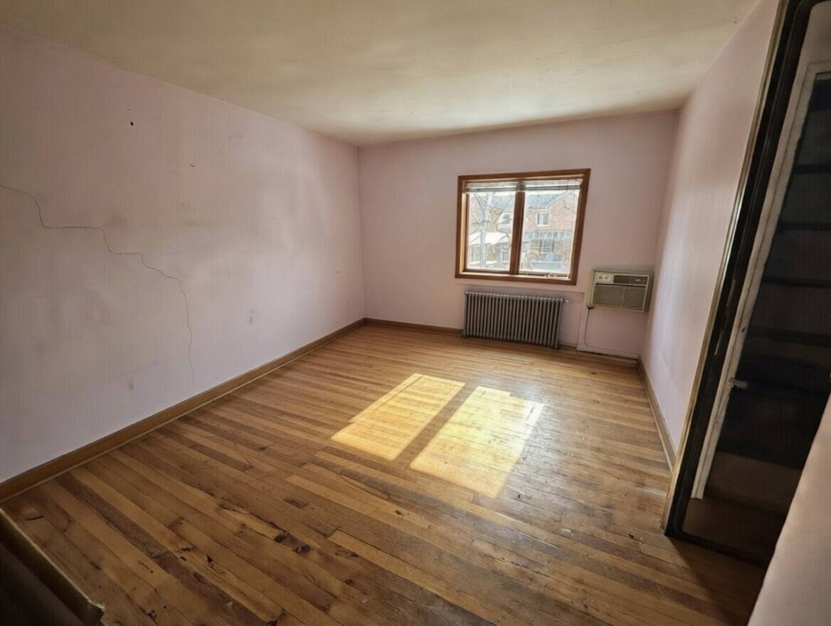 #10 photo, 1922 19 Lane, Bath Beach , NY 11214