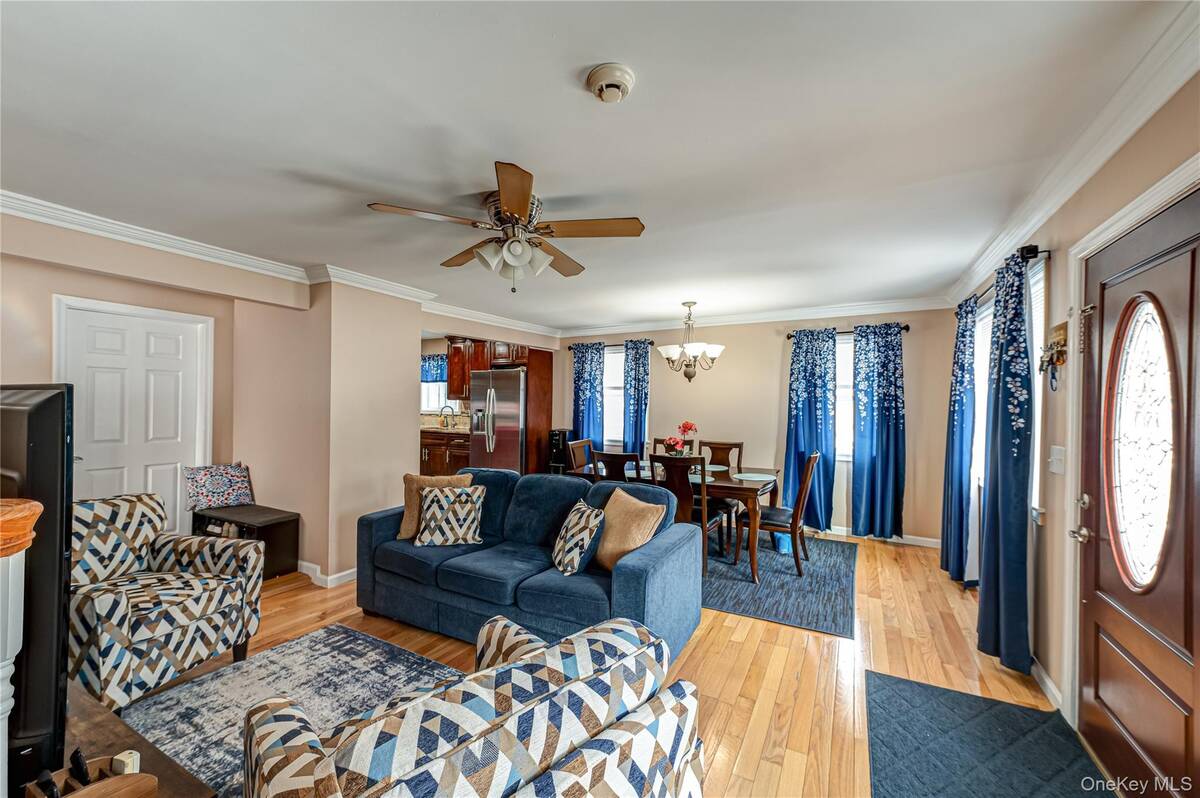 #1 photo, 4 Morgan Avenue, سوفولك Port Jefferson Station , NY 11776