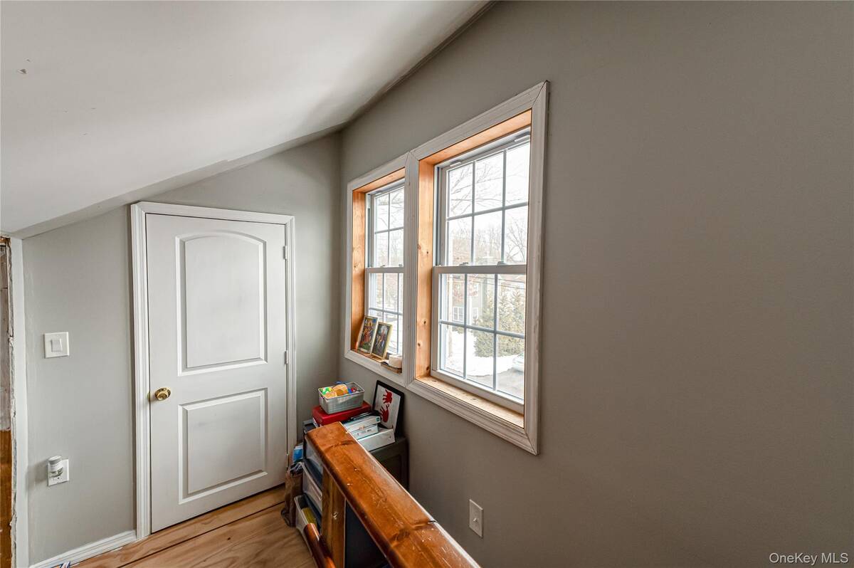 #21 photo, 4 Morgan Avenue, سوفولك Port Jefferson Station , NY 11776