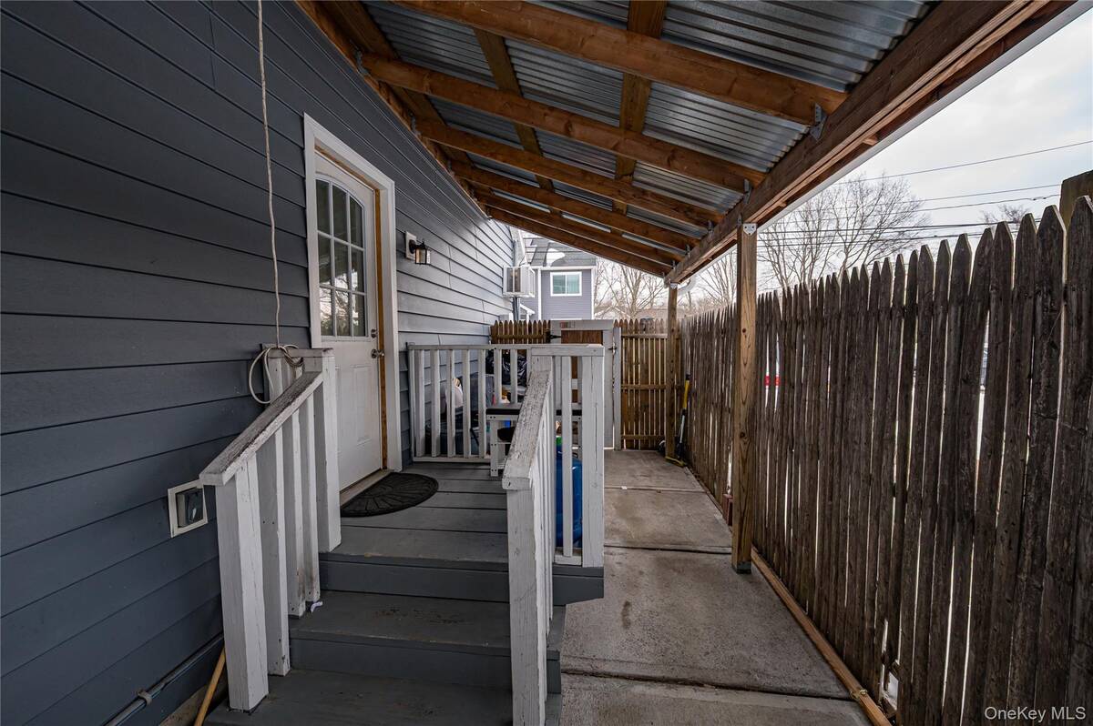 #25 photo, 4 Morgan Avenue, سوفولك Port Jefferson Station , NY 11776