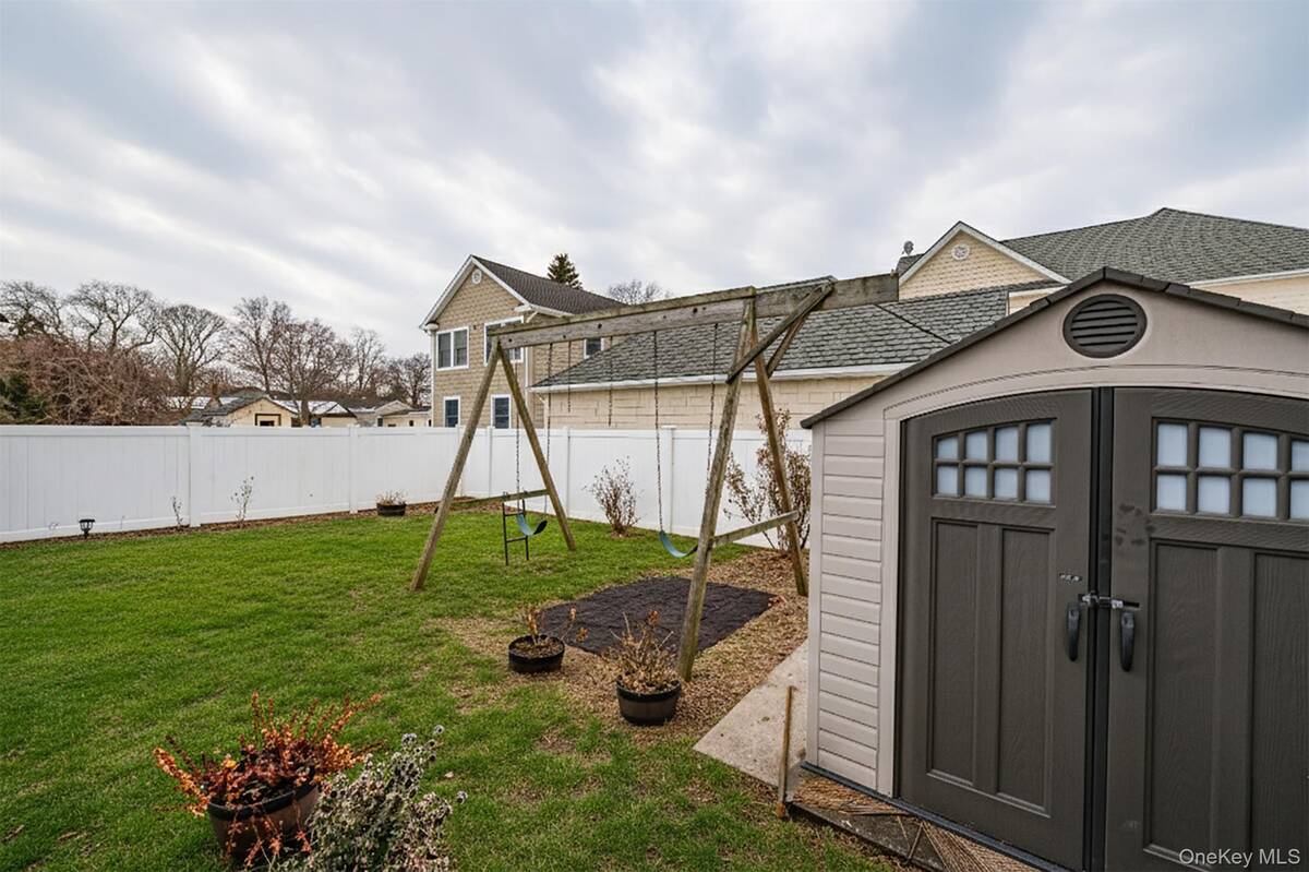 #26 photo, 4 Morgan Avenue, سوفولك Port Jefferson Station , NY 11776