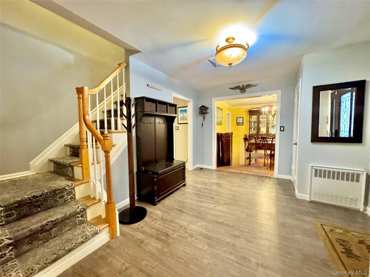 #2 photo, 42 Hearthstone Drive, Dix Hills , NY 11746