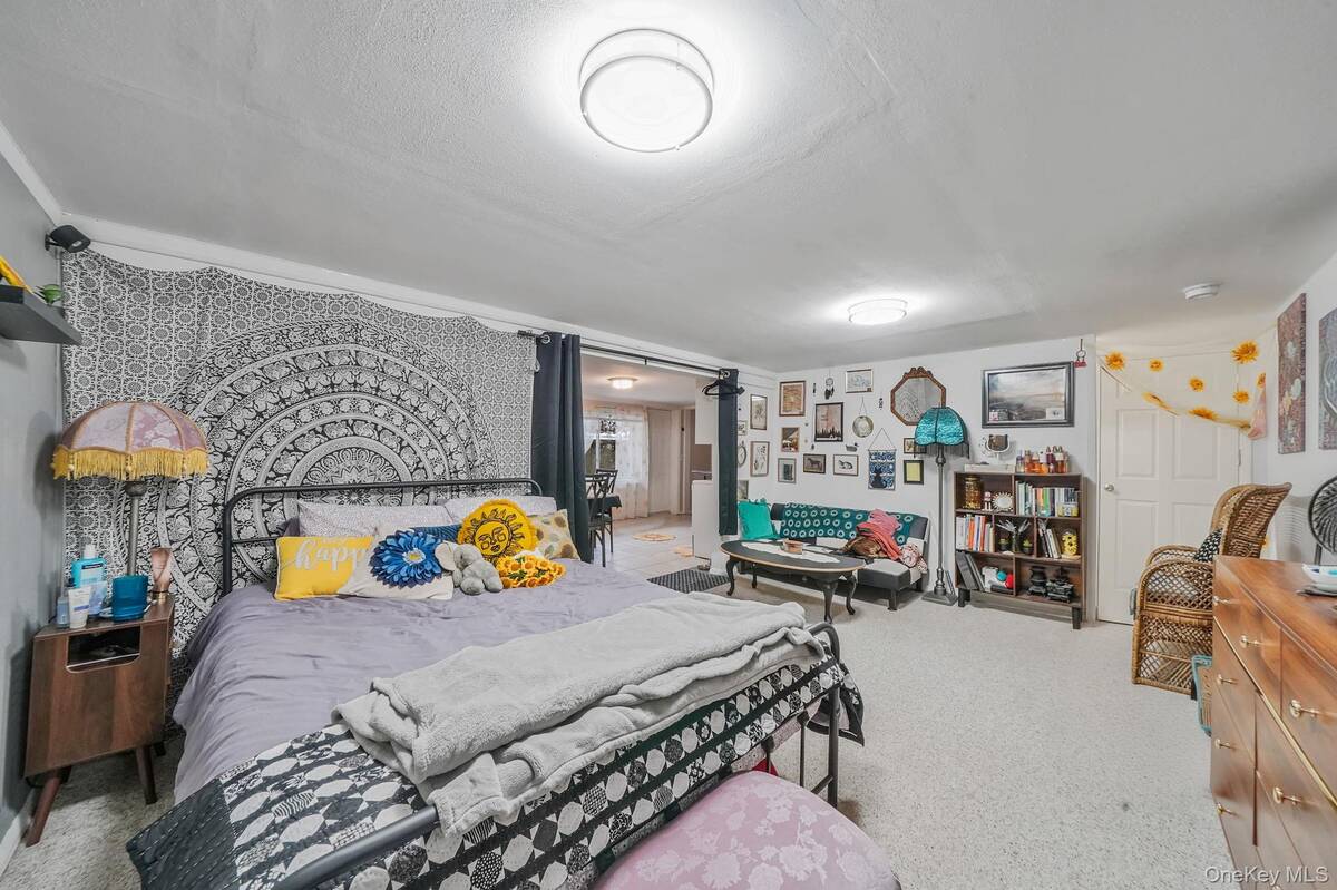 #24 photo, 100 Parkside Avenue, سوفولك Miller Place , NY 11764