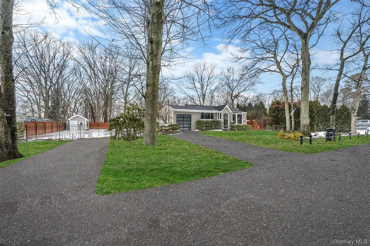 #4 photo, 100 Parkside Avenue, سوفولك Miller Place , NY 11764