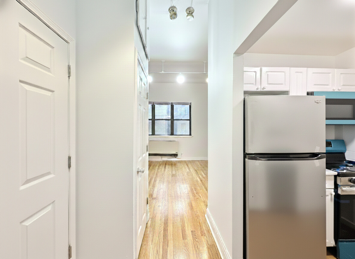 #11 photo, 56 COURT Street, Brooklyn Heights , NY 11201