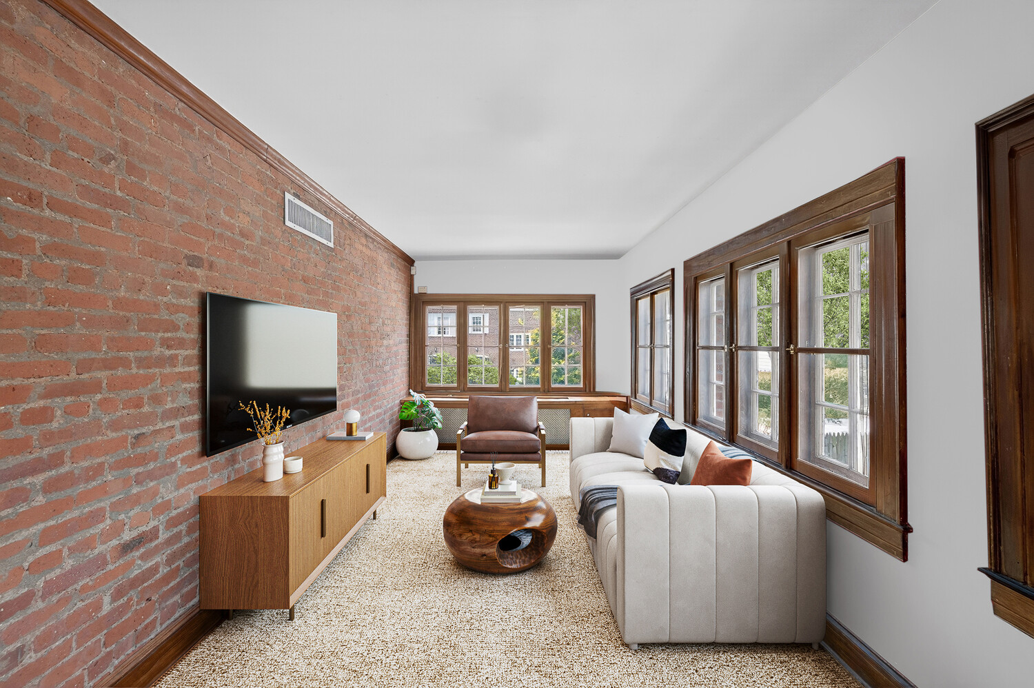 #13 photo, 34-22 87TH Street, Куинс ‖ Jackson Heights , NY 11372