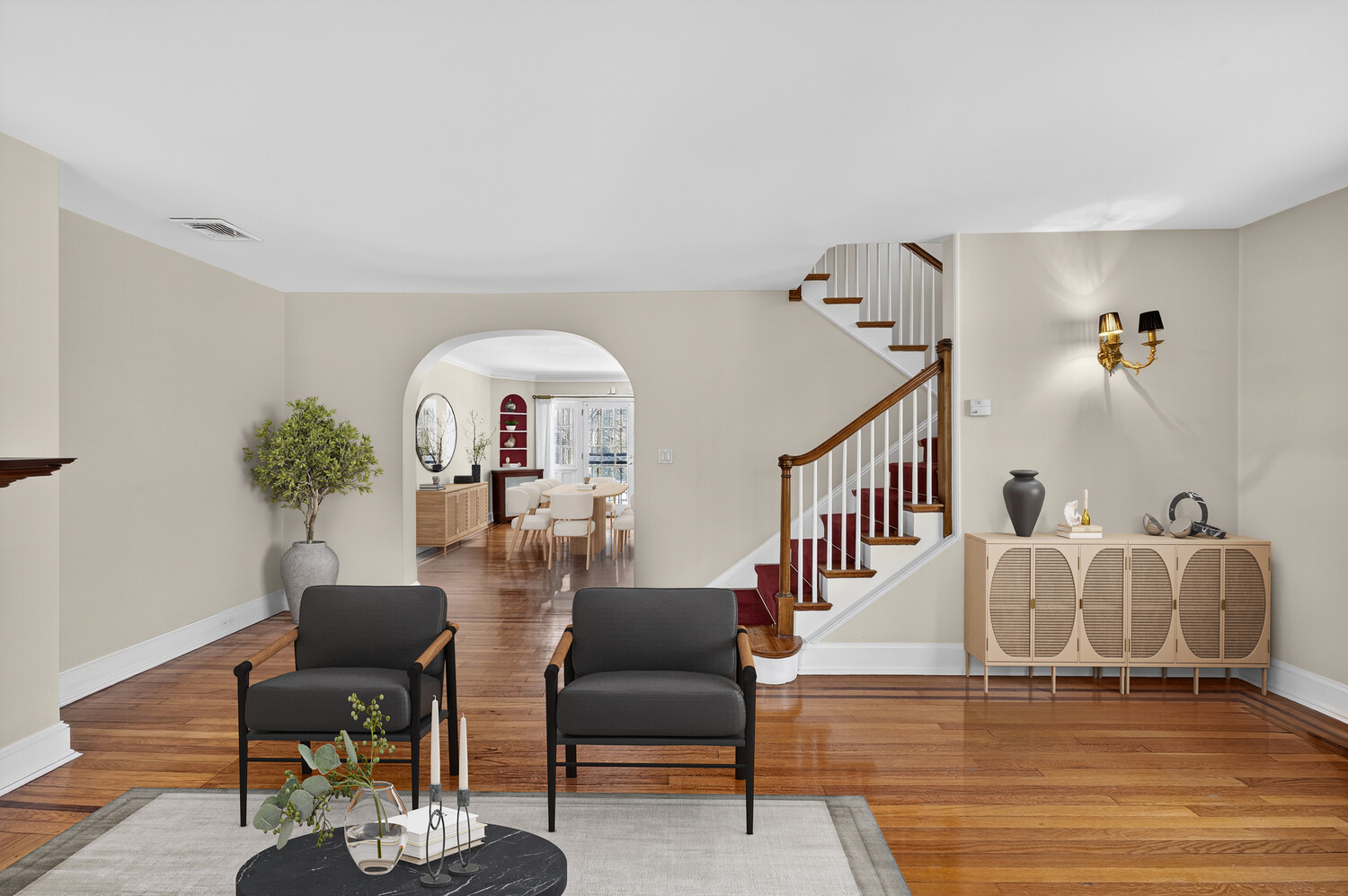 #4 photo, 34-22 87TH Street, Куинс ‖ Jackson Heights , NY 11372