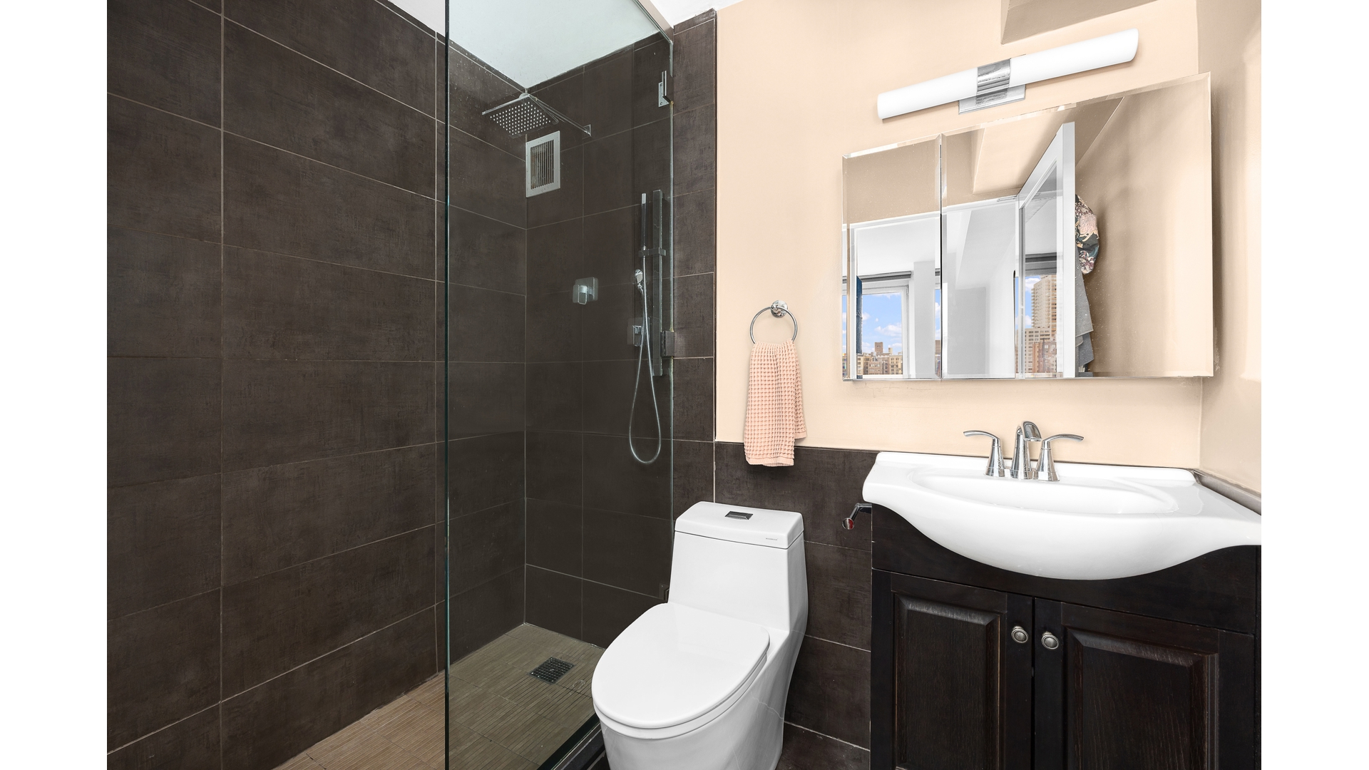 #7 photo, 45 W 67TH Street, Lincoln Square , NY 10023