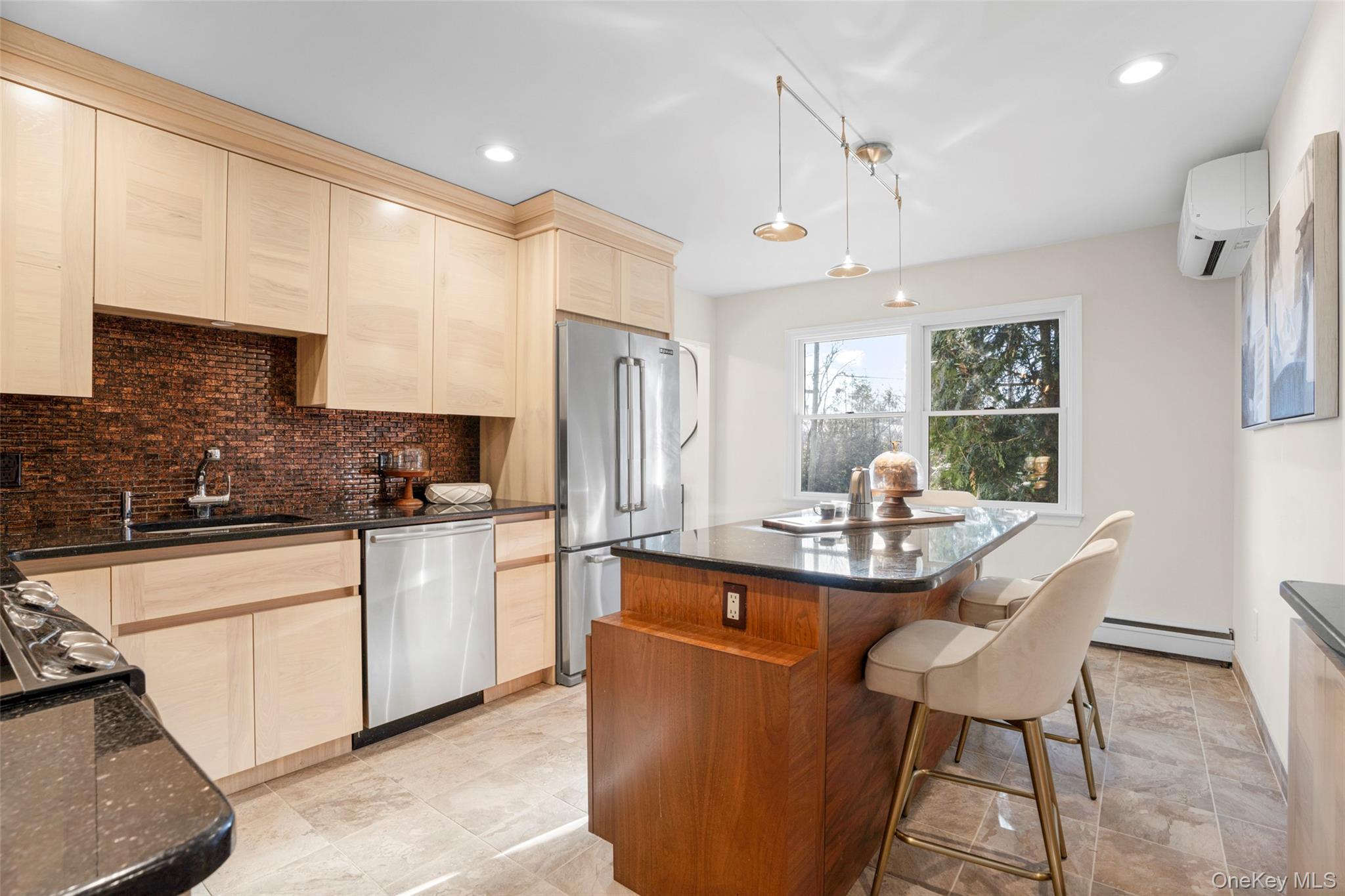 #8 photo, 151 Hilburn Road, Scarsdale , NY 10583