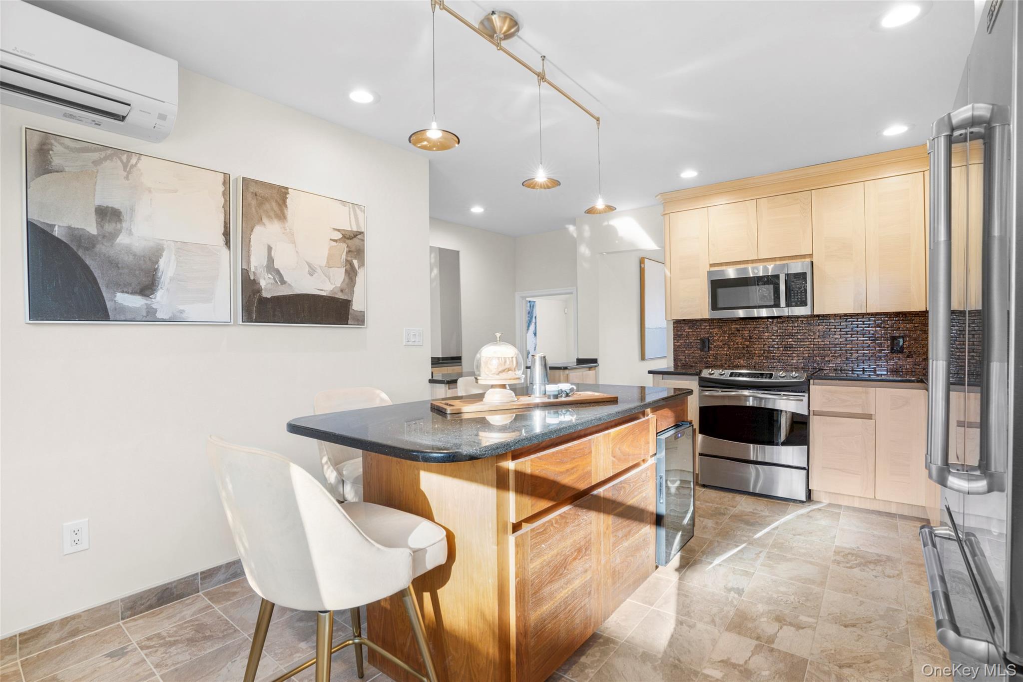 #9 photo, 151 Hilburn Road, Scarsdale , NY 10583