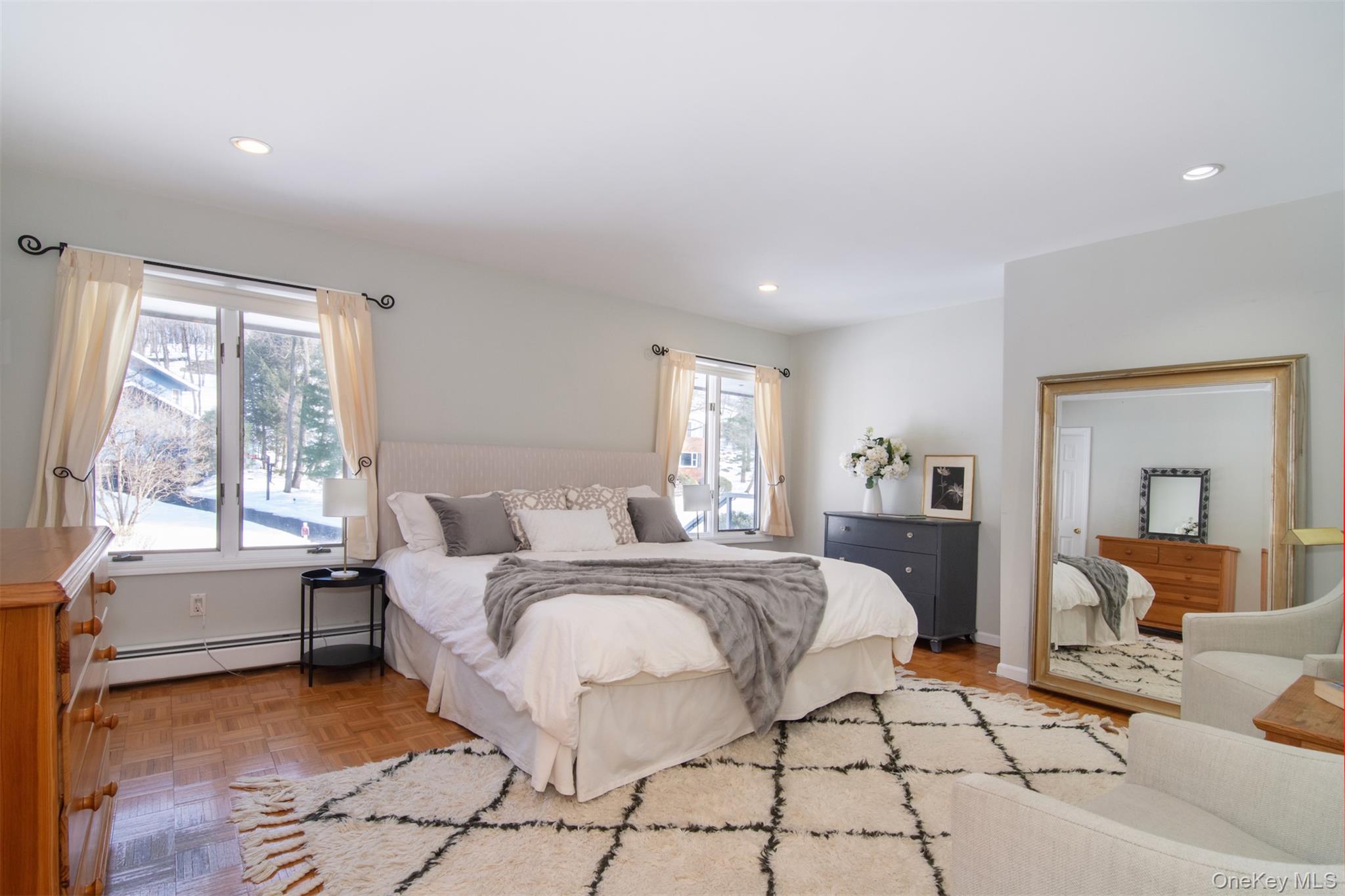 #15 photo, 4 Ilinka Lane, Irvington , NY 10533