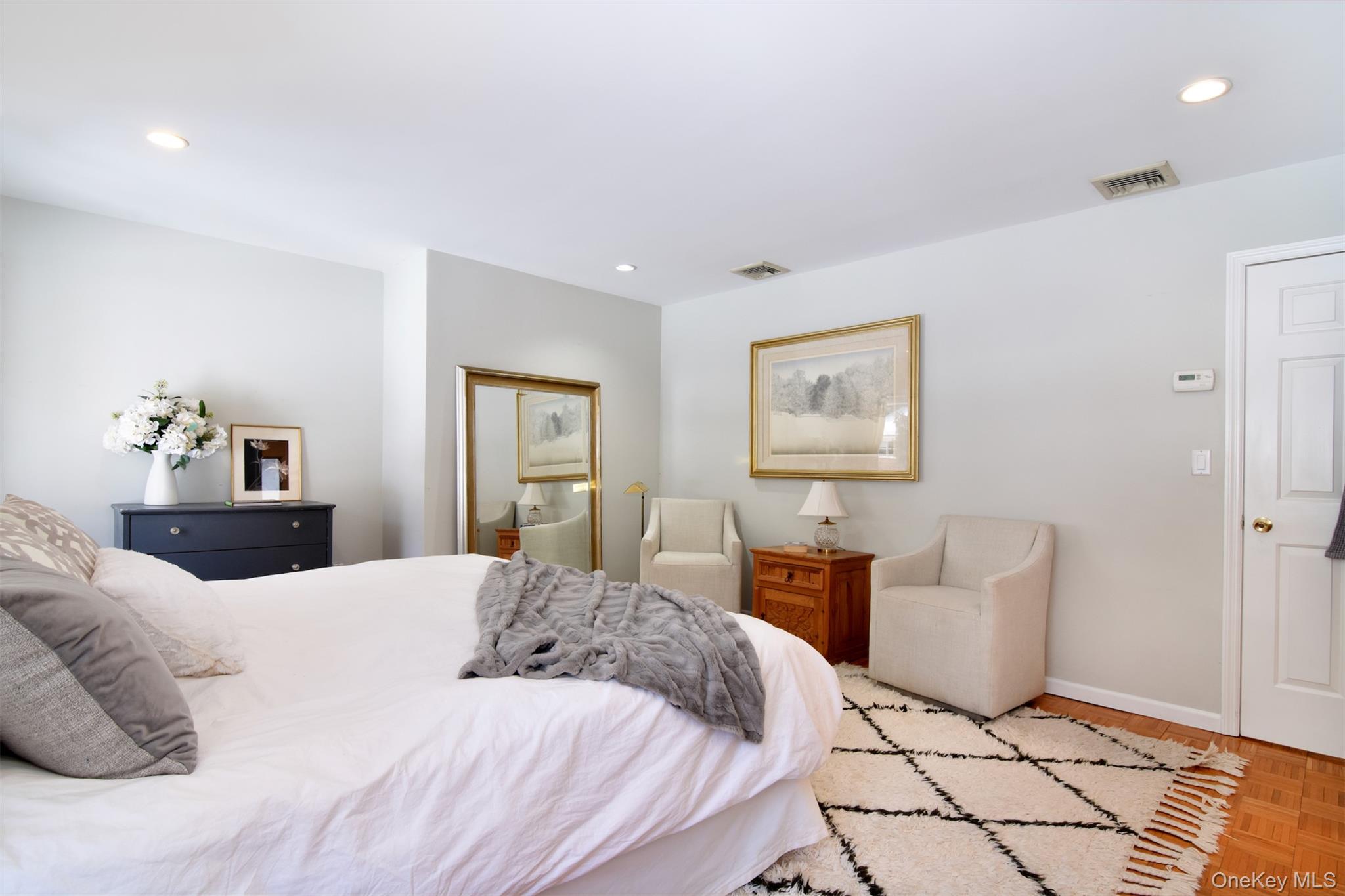 #16 photo, 4 Ilinka Lane, Irvington , NY 10533