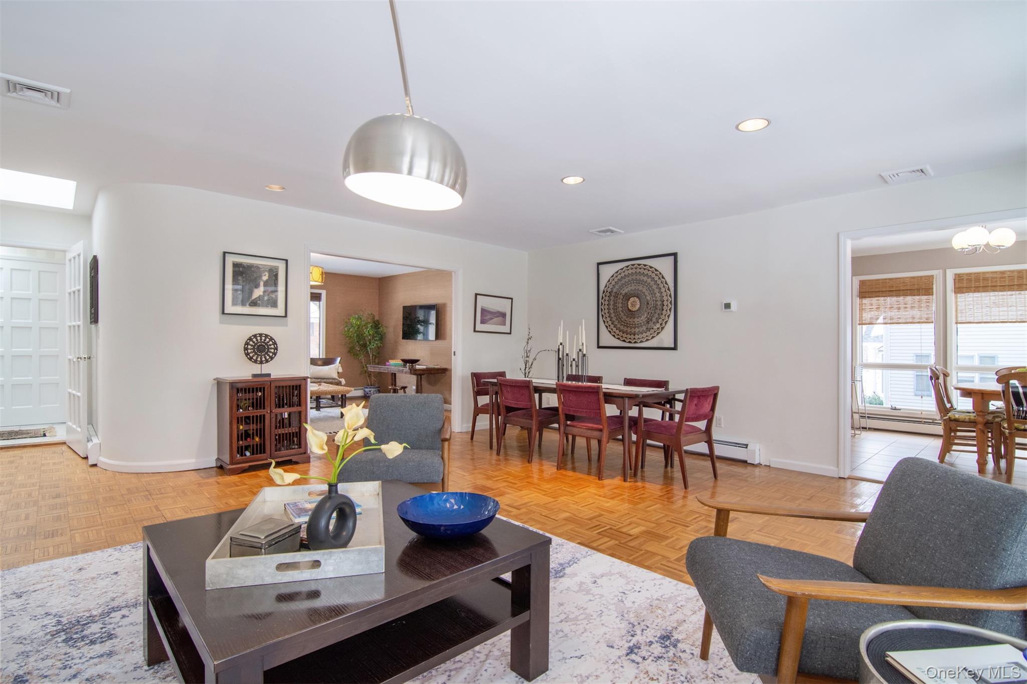 #4 photo, 4 Ilinka Lane, Irvington , NY 10533